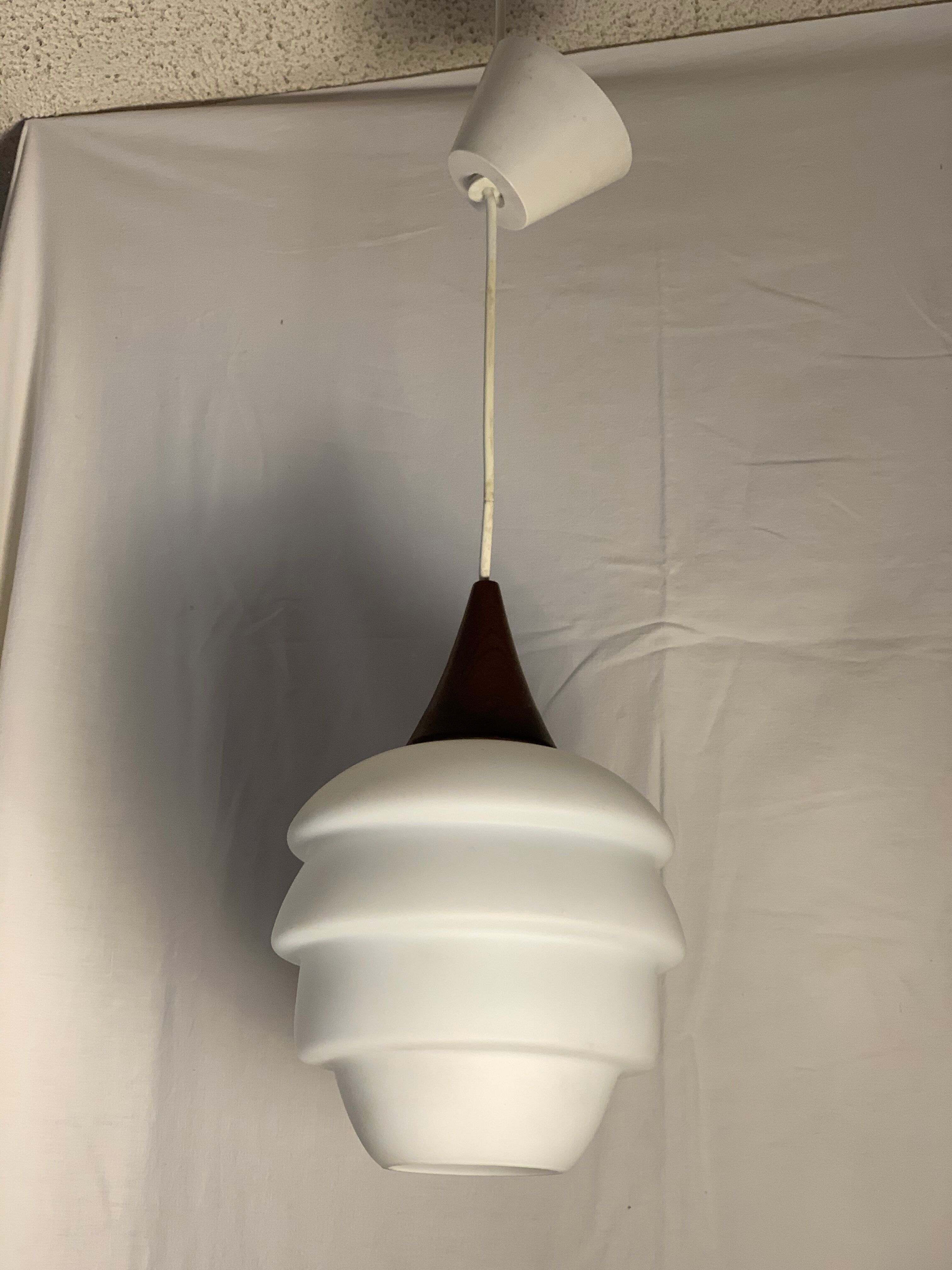 Scandinavian hanging lamp
