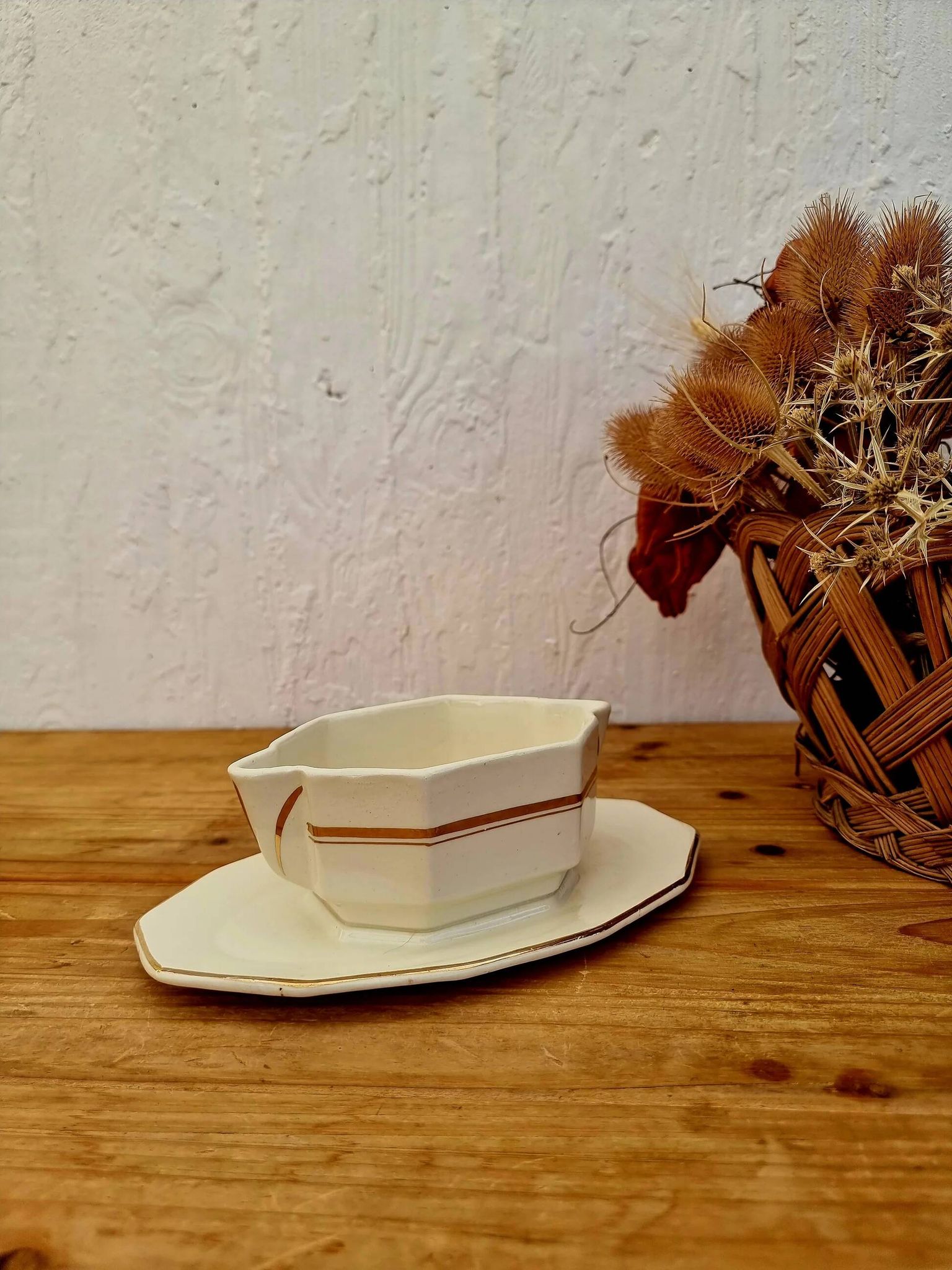 Saucière beige et dorée Saint Amand vintage