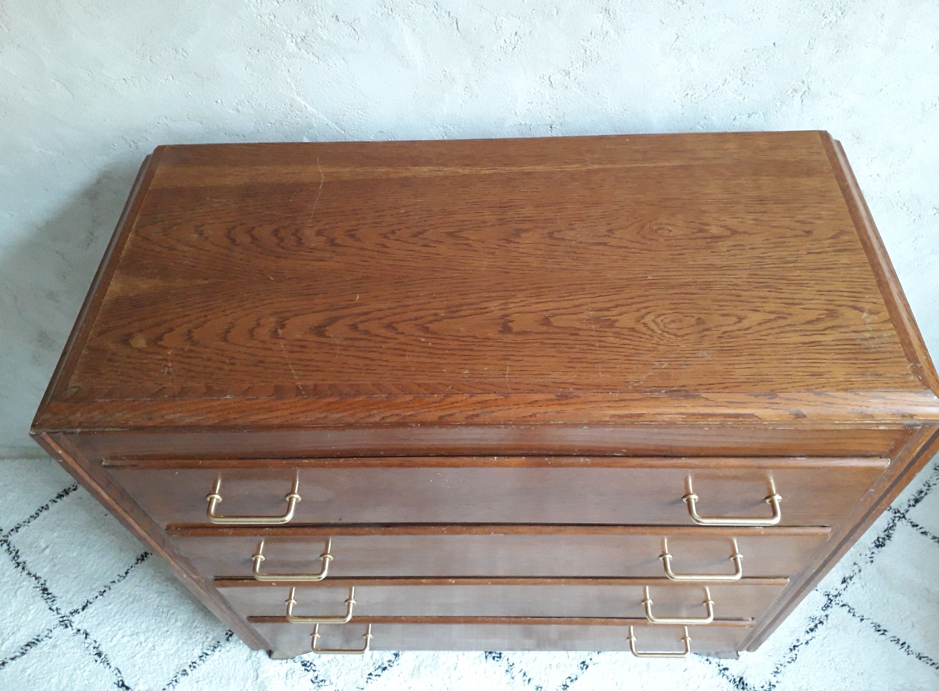 Dresser feet vintage compass