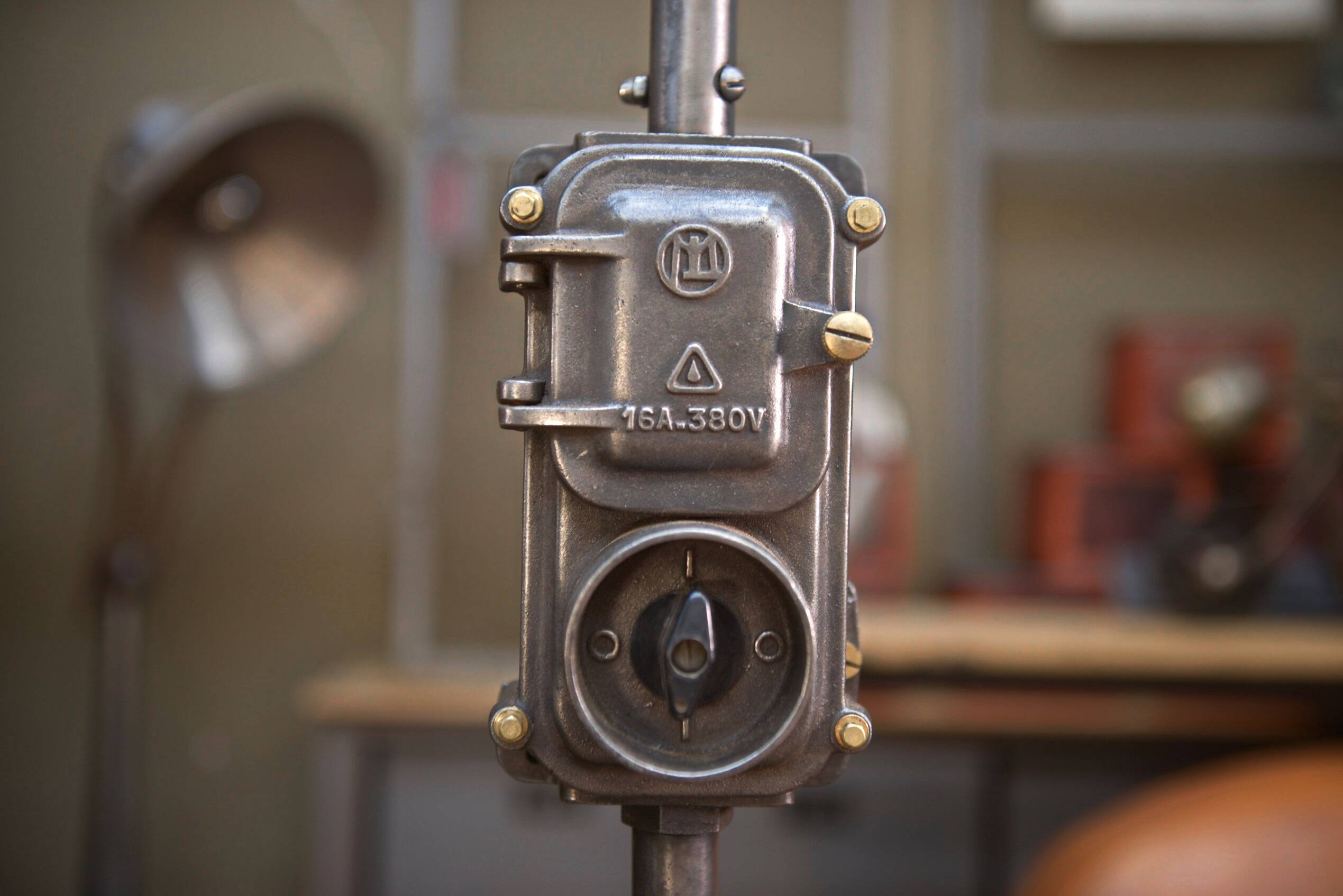 Old gas pump floor lamp in cast iron metal and glass 1930