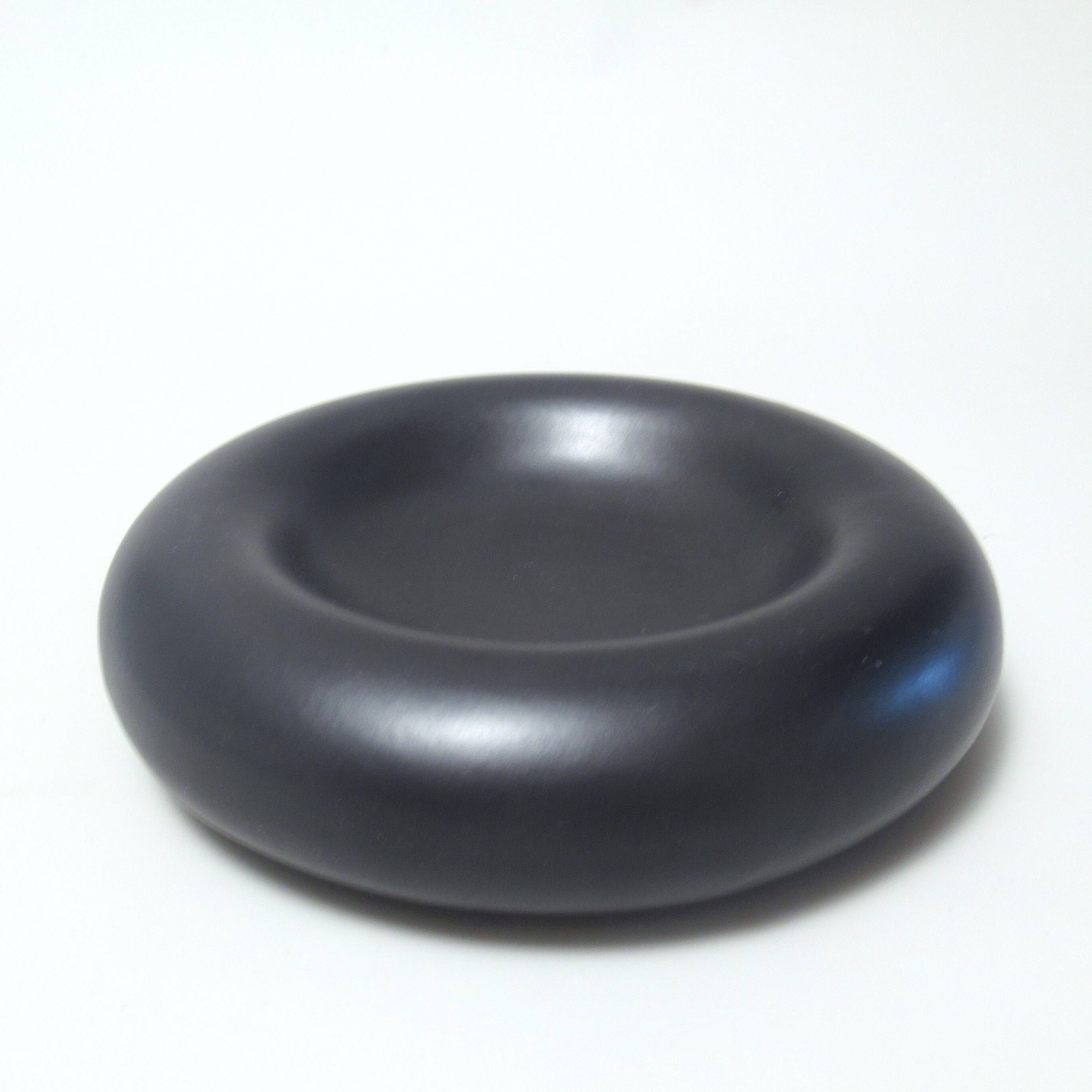 Burl pocket in black ceramic 1980