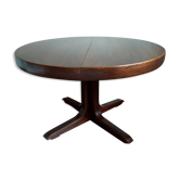 Extendable round table on central support