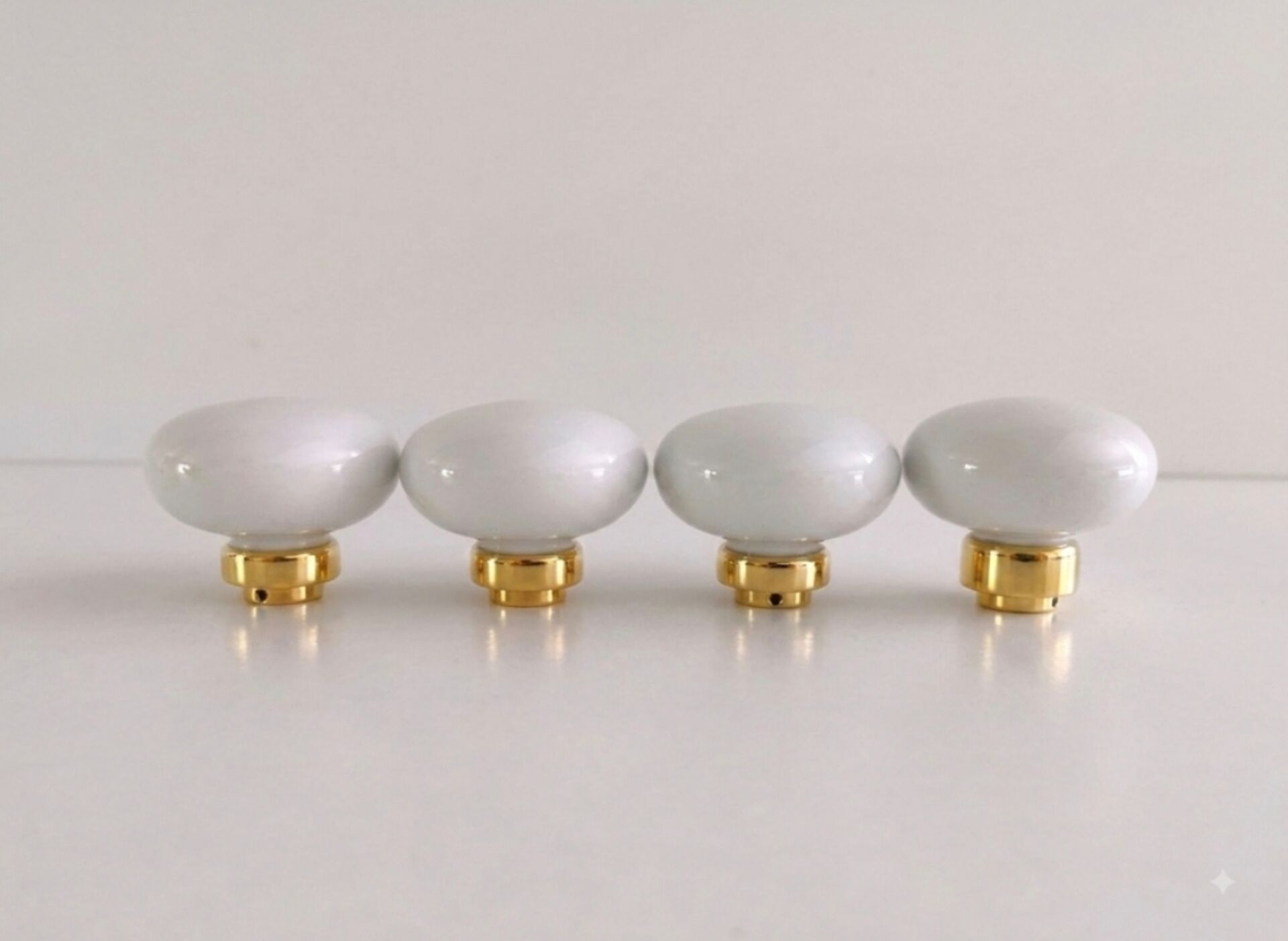4 porcelain door handles