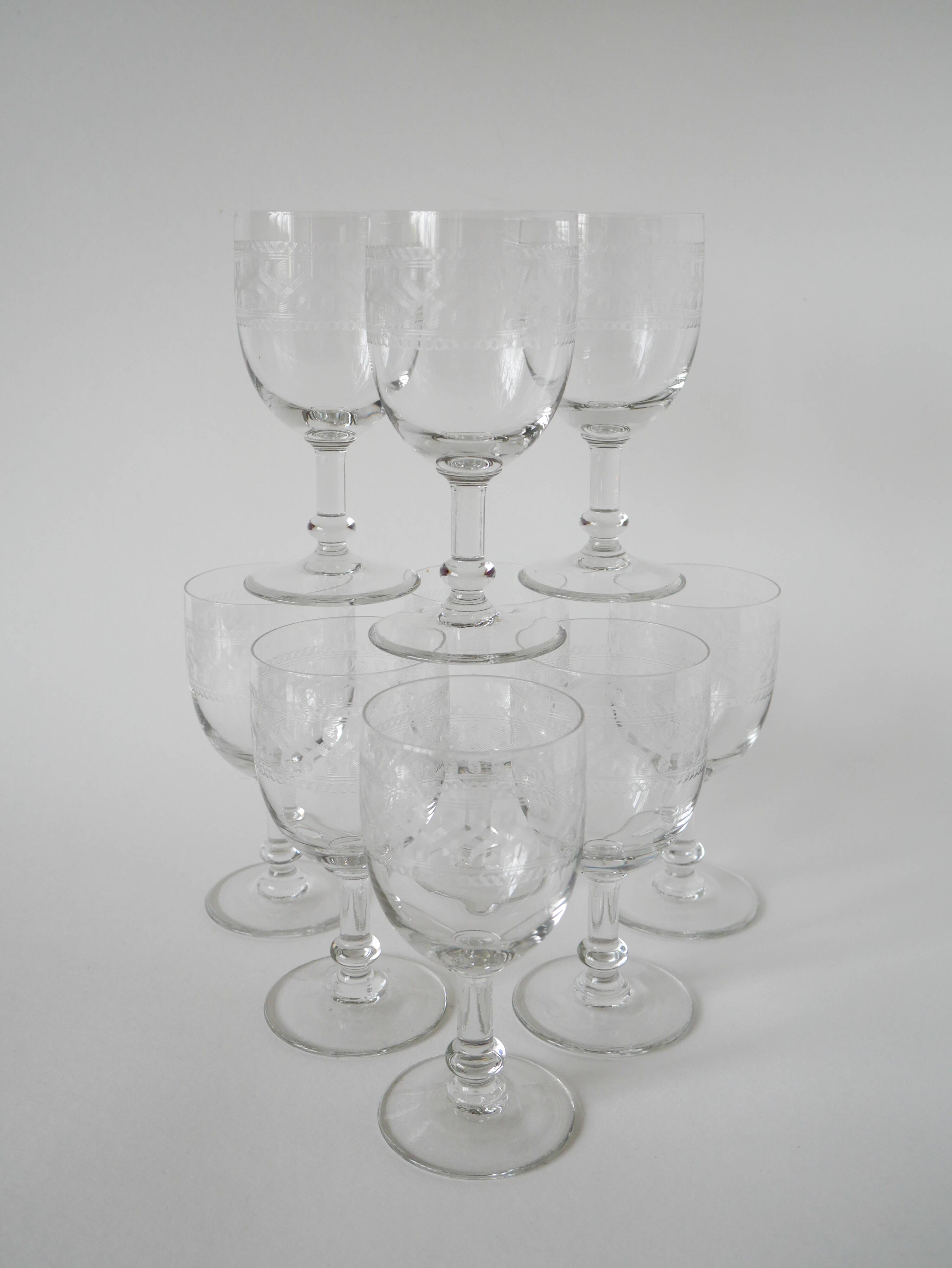 Set of 9 old wine glasses engraved in blown glass, early 20th century