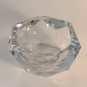 Faceted crystal ashtray, diamond shape