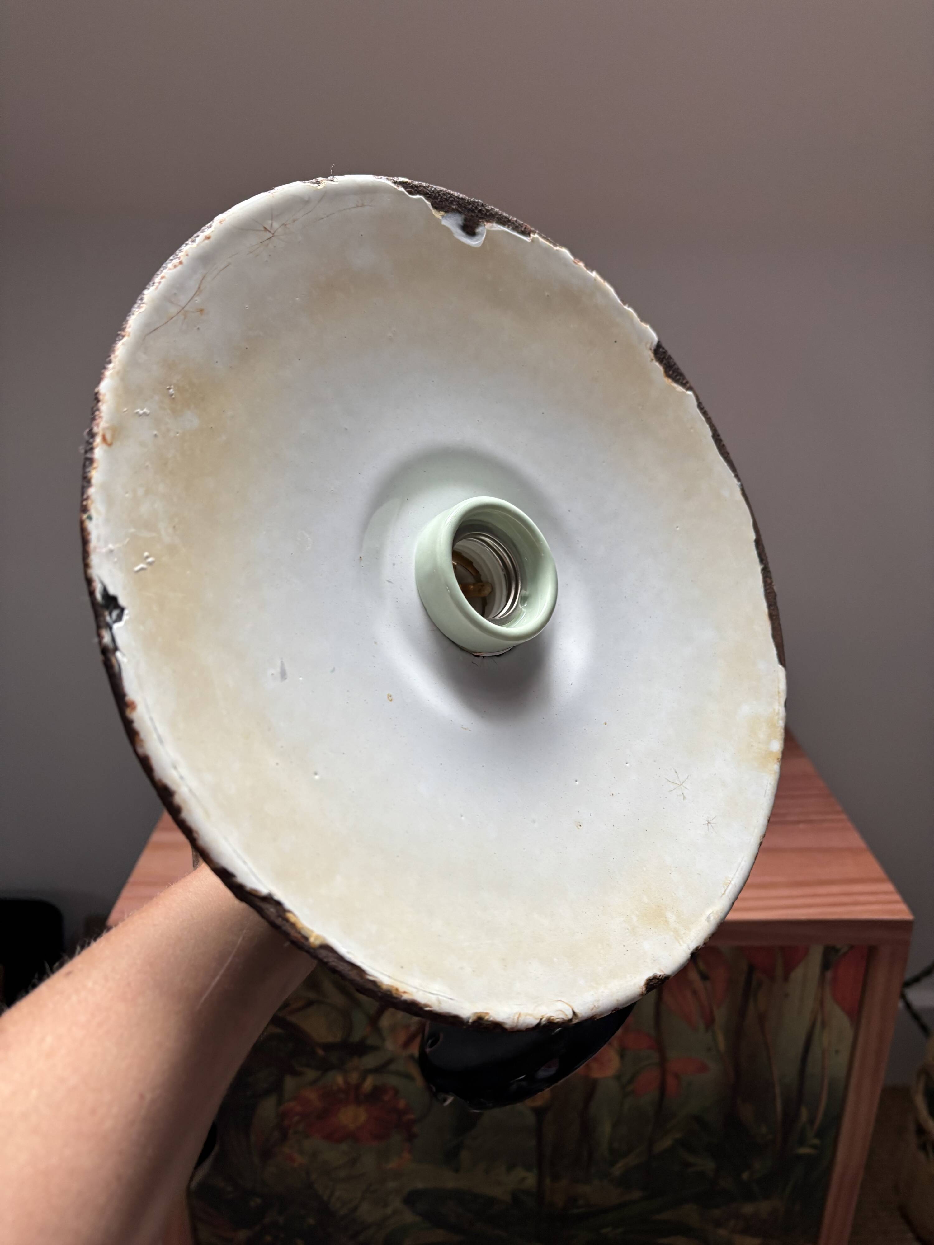 Vintage enamelled sheet metal wall light