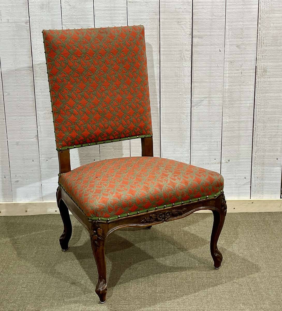 Walnut nurse's chair - early 20th century