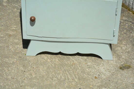 Vintage mint nightstand