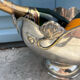 Seau à champagne en métal argenté avec décoration florale Art Nouveau