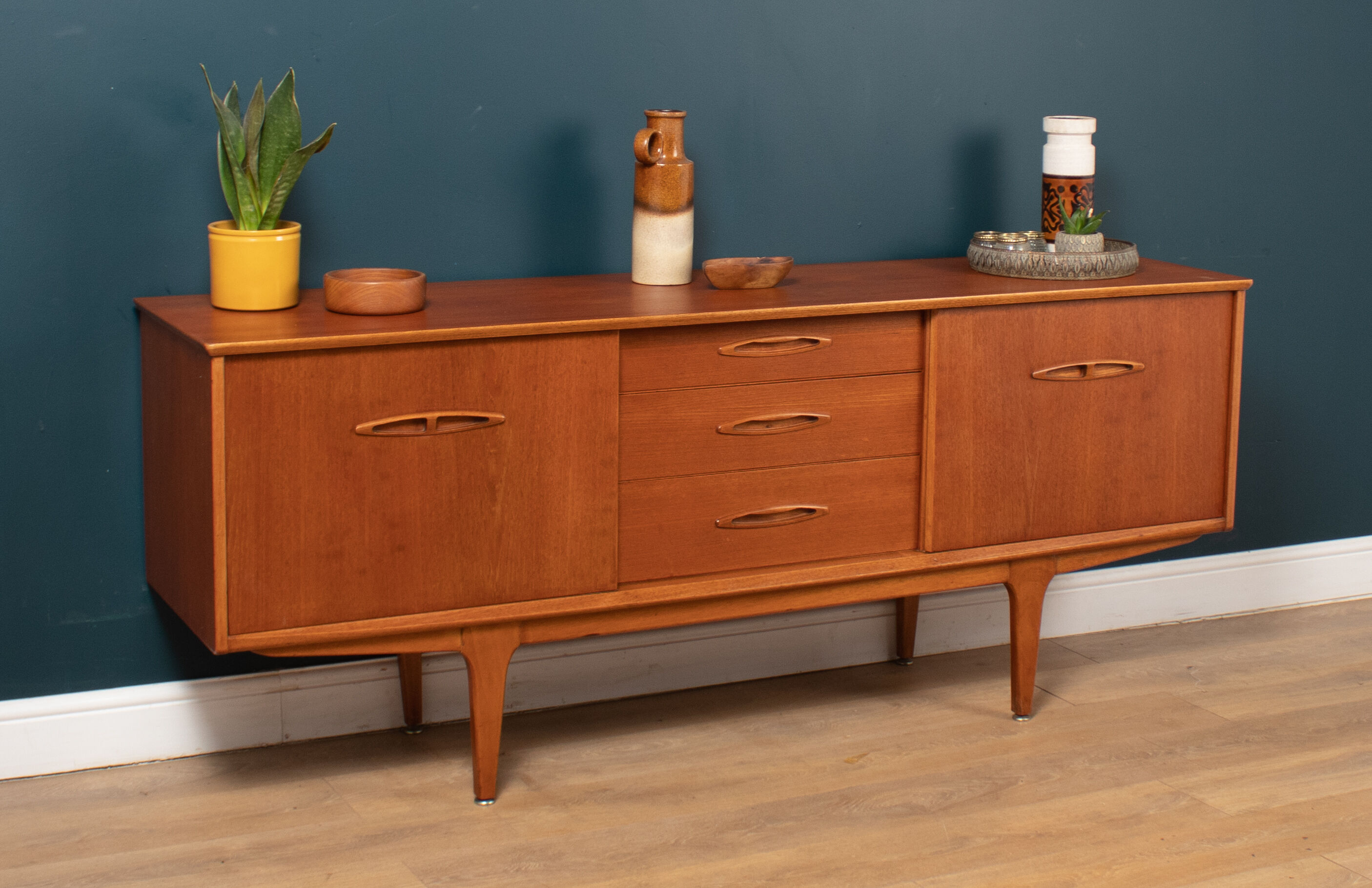 Jentique sideboard 1960