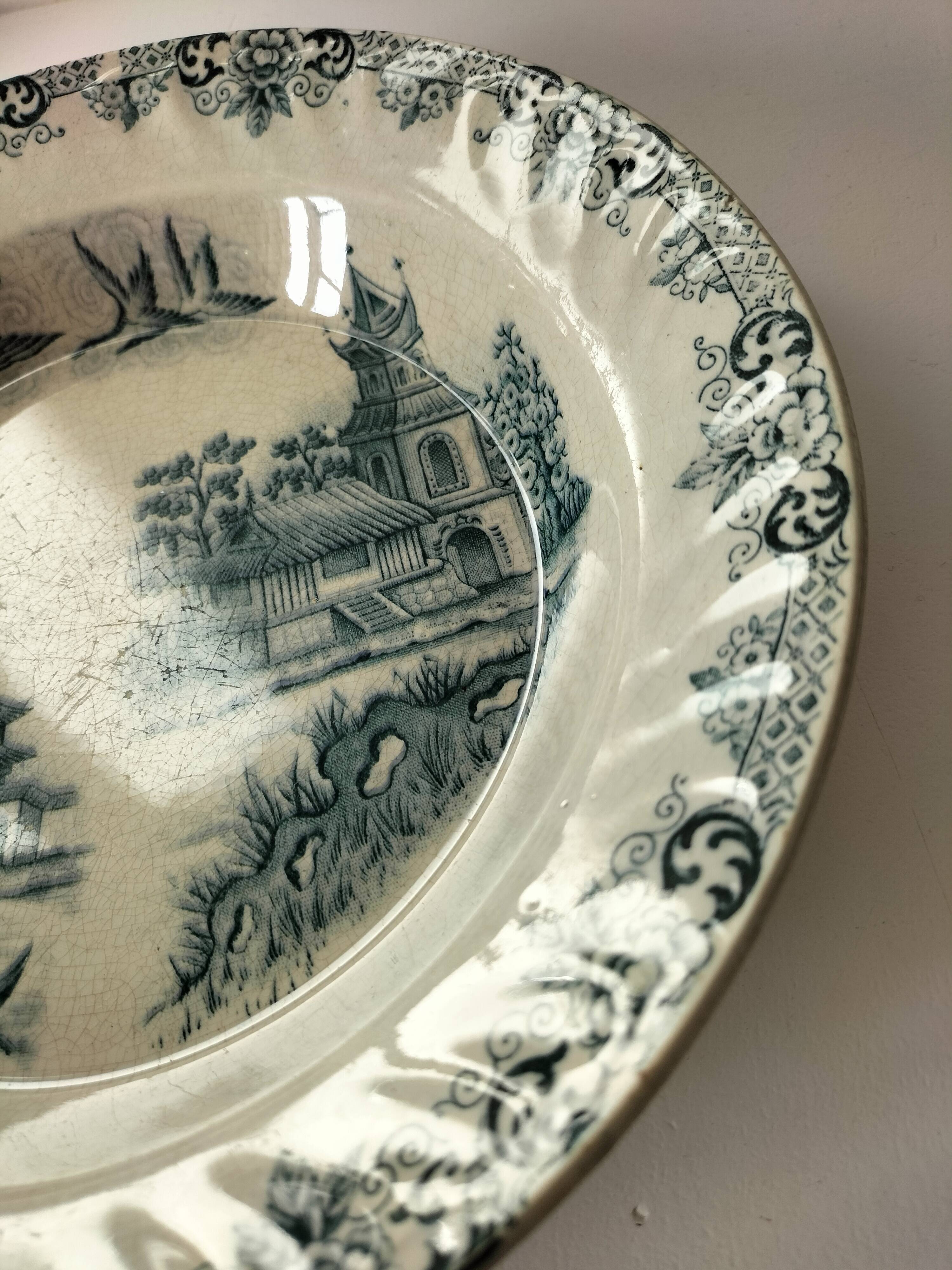 Plate HB & Cie Choisy-le-Roi model Saïgon (1900-1915)