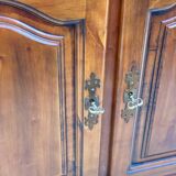 Buffet anglais 2 portes 2 tiroirs bois massif merisier satin