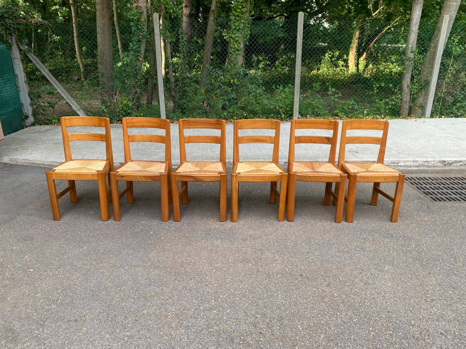 6 chaises brutalistes Maison Regain orme massif paillées années 80
