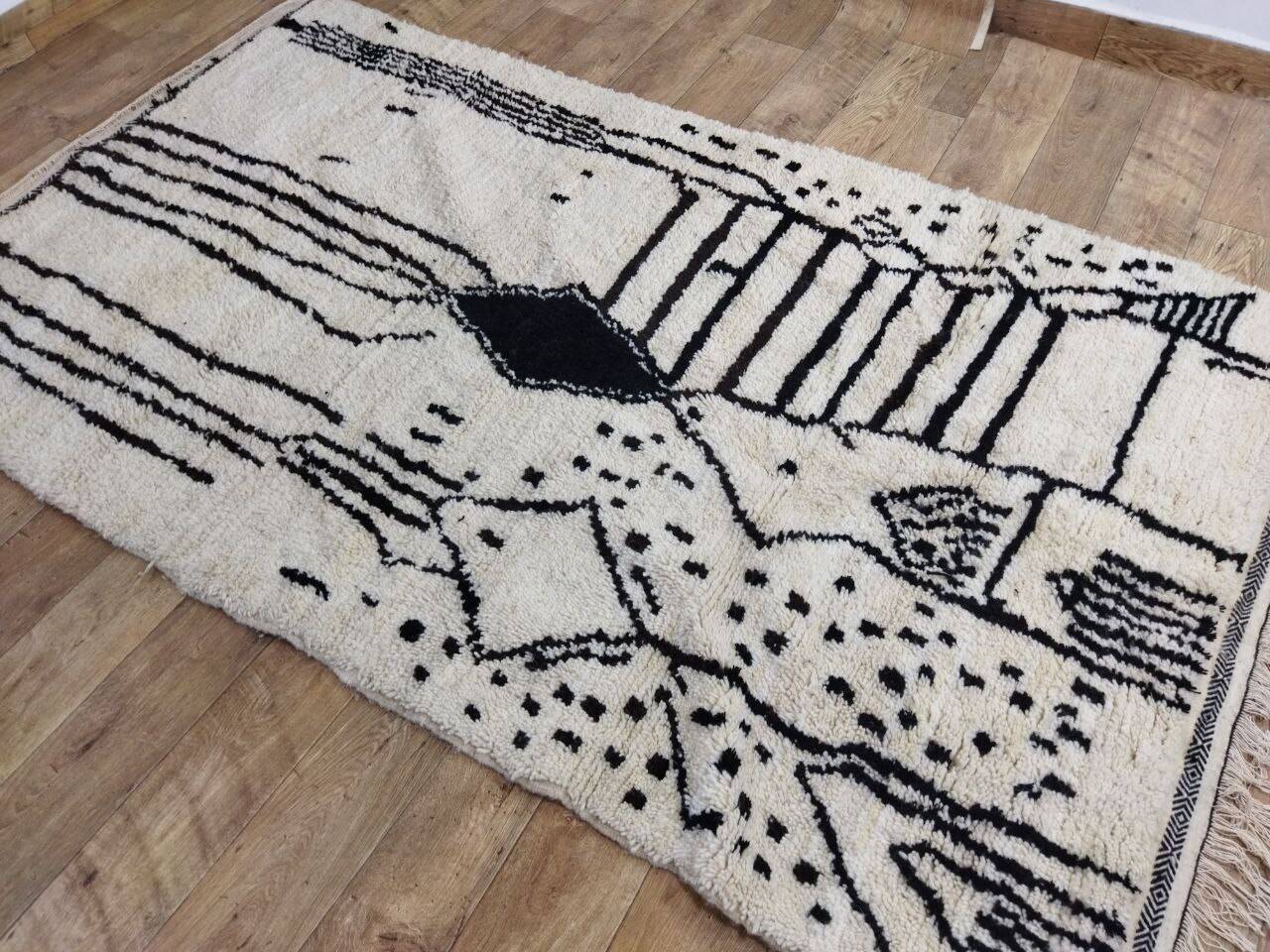 Handmade wool Berber rug 245x142 cm
