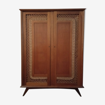 Armoire en bois blond et rotin années 60