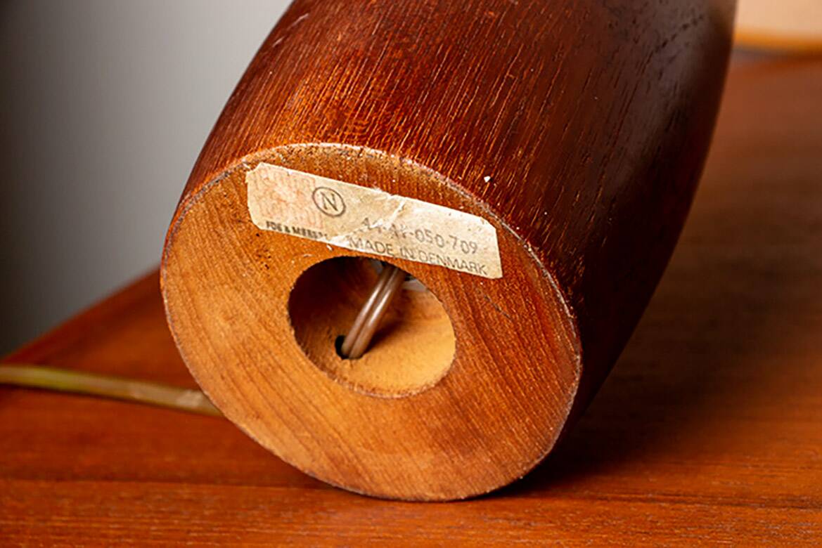 Danish keel-shaped table lamp in teak and ebony by Fog & Morup.