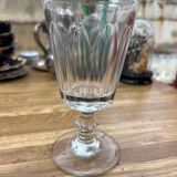 Verre à pied en cristal Baccarat non signé