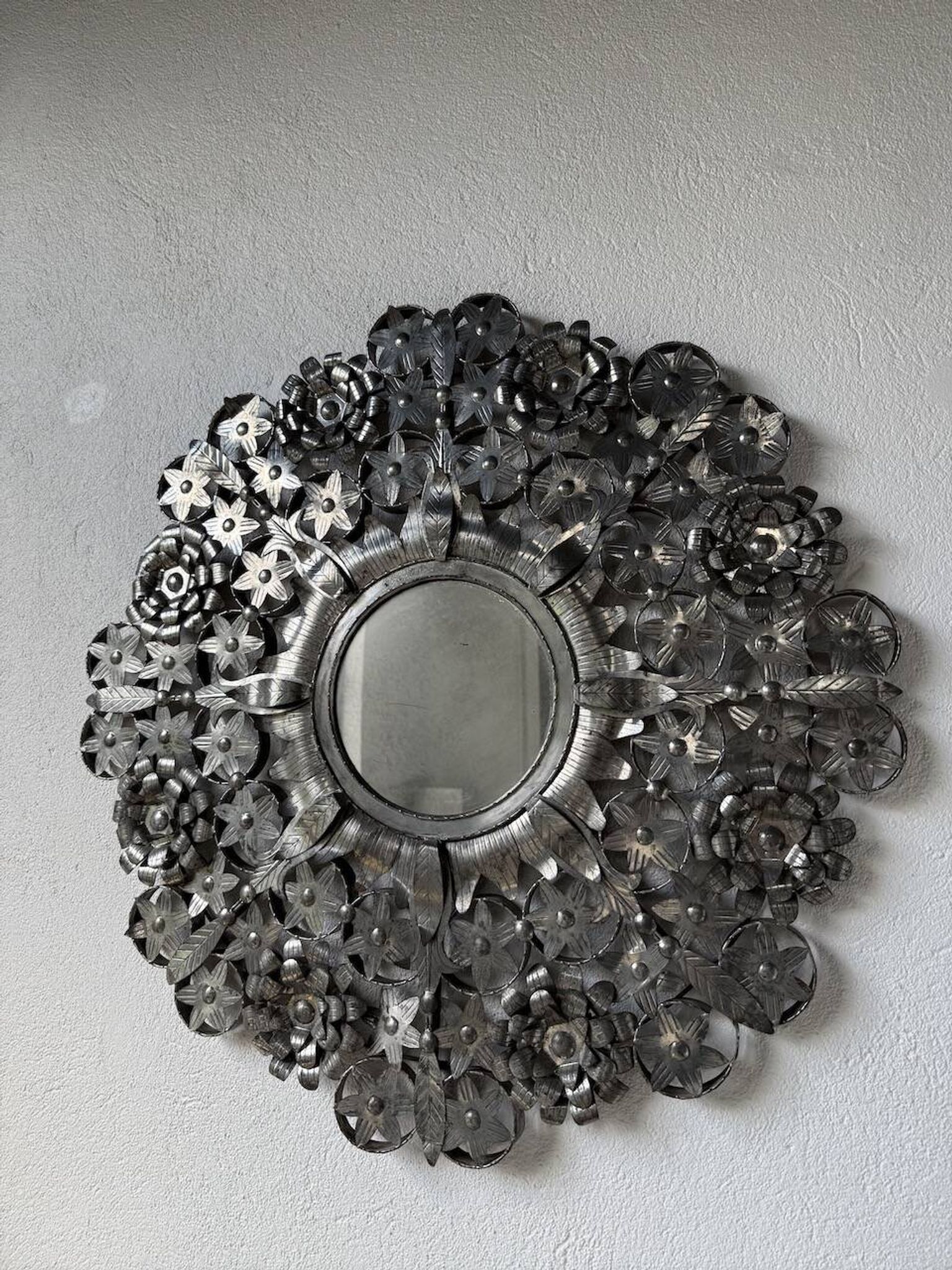 Miroir mexicain vintage en métal