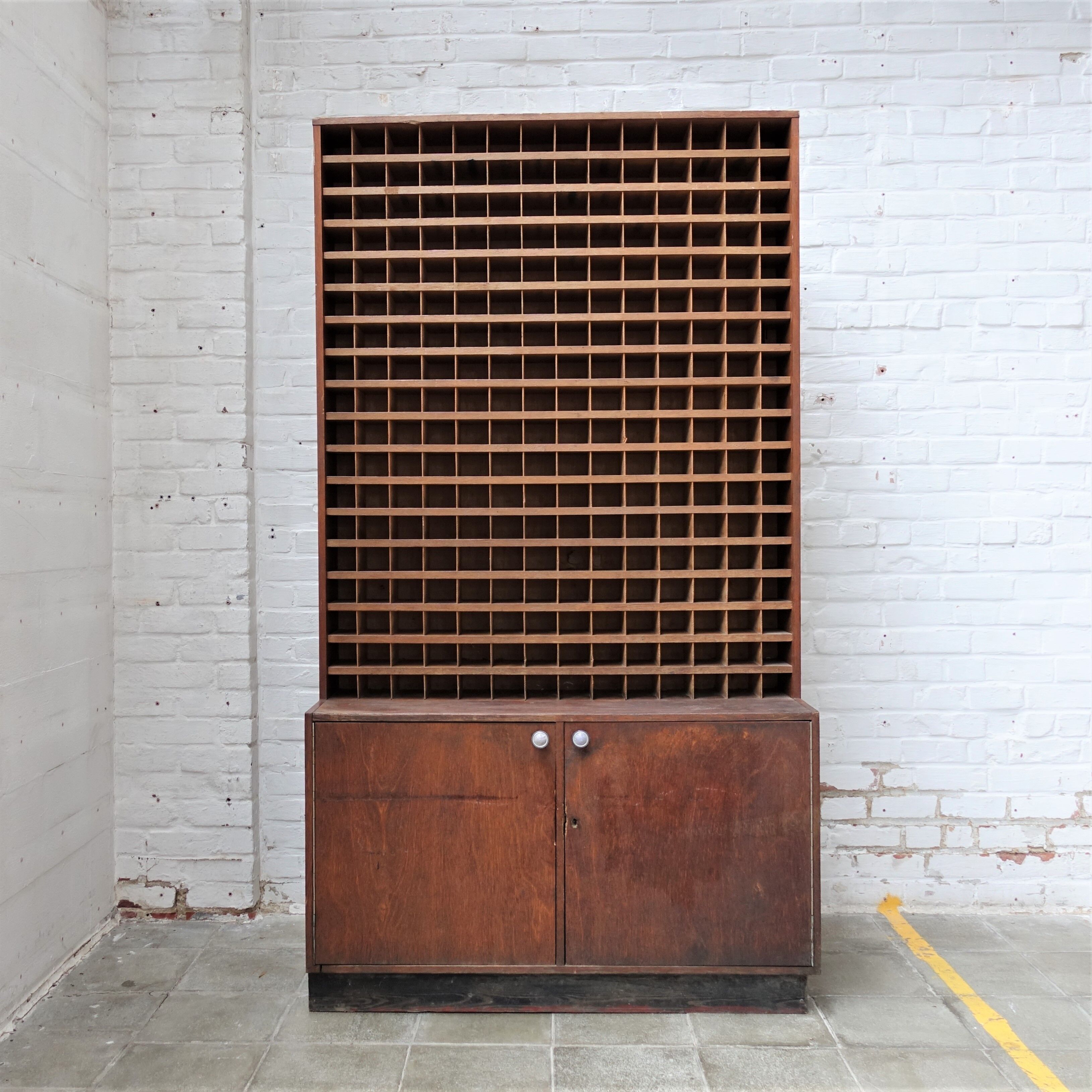 Armoire d’atelier industriel vintage