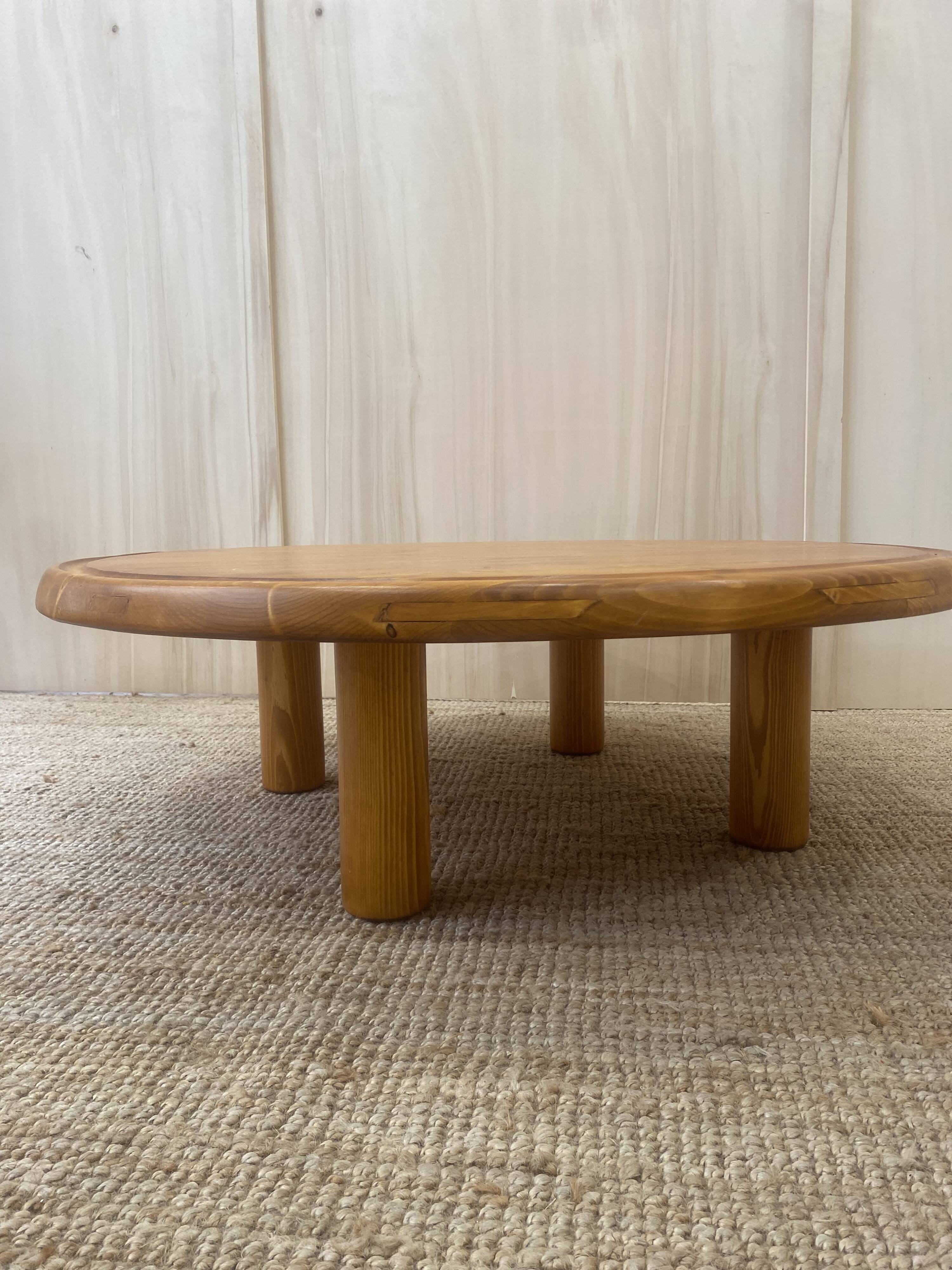 Round Pine Coffee Table in the style of Charlotte Perriand for Les Arcs,
