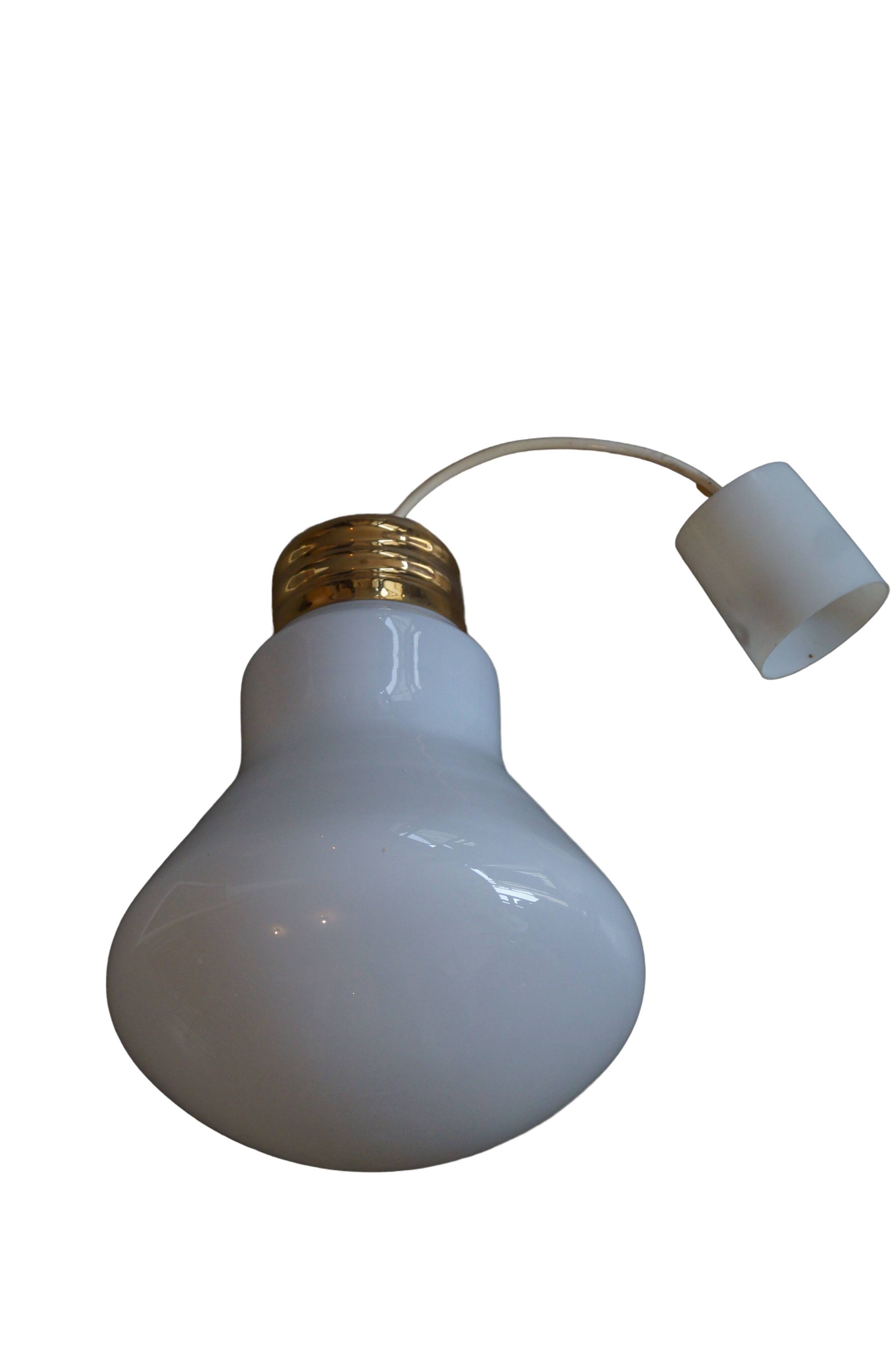 Pendant lamp bulb, 1970