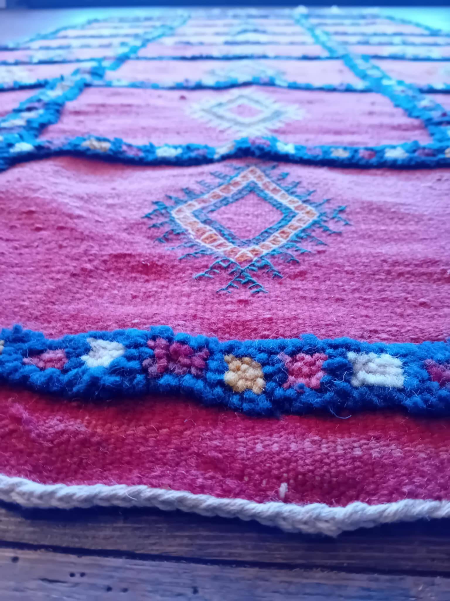 Handmade Kilim Taznakht Rug 202x104cm