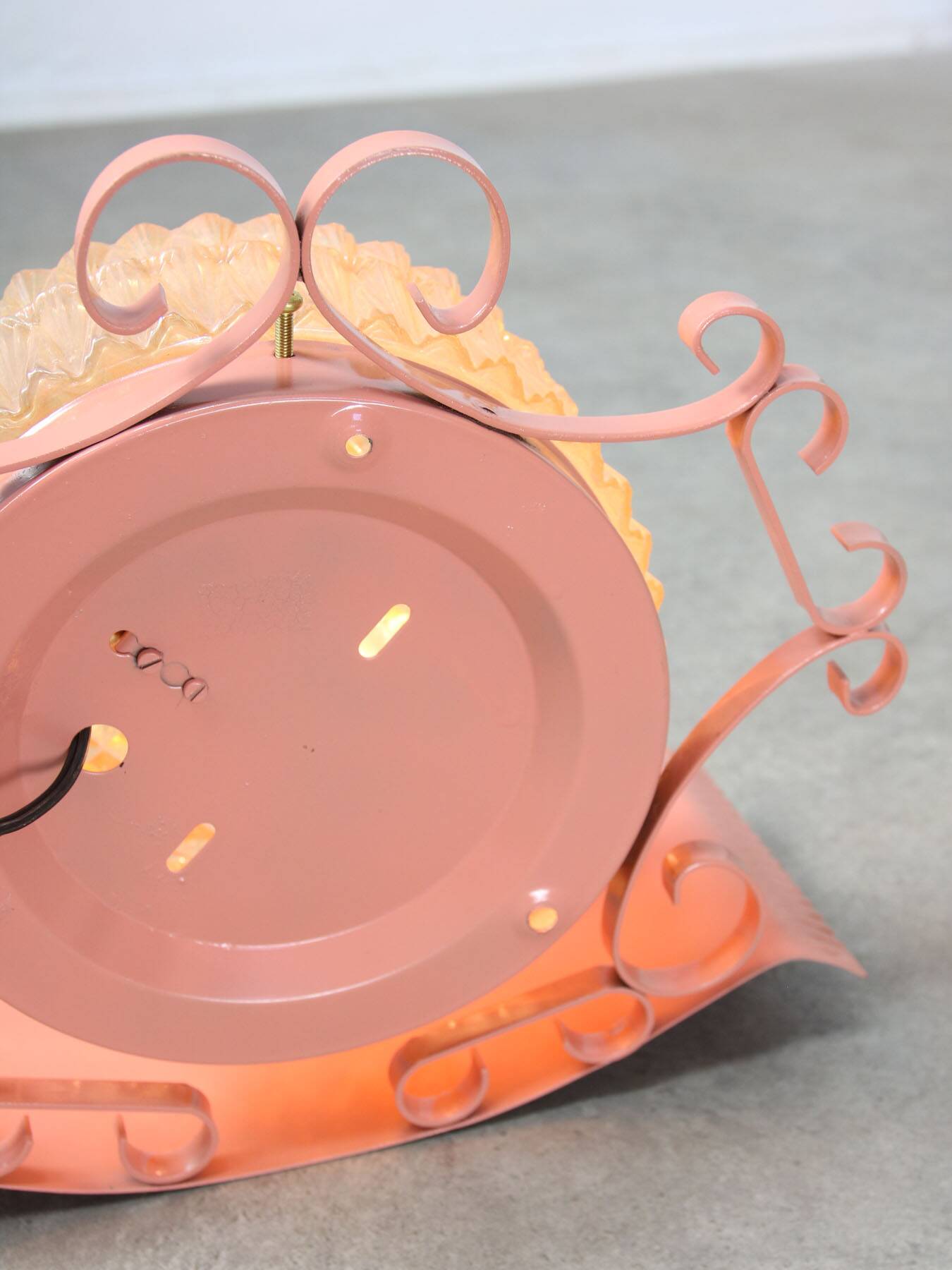 Mid-Century Intricate Italian Pink Wall Lamp, 1960s