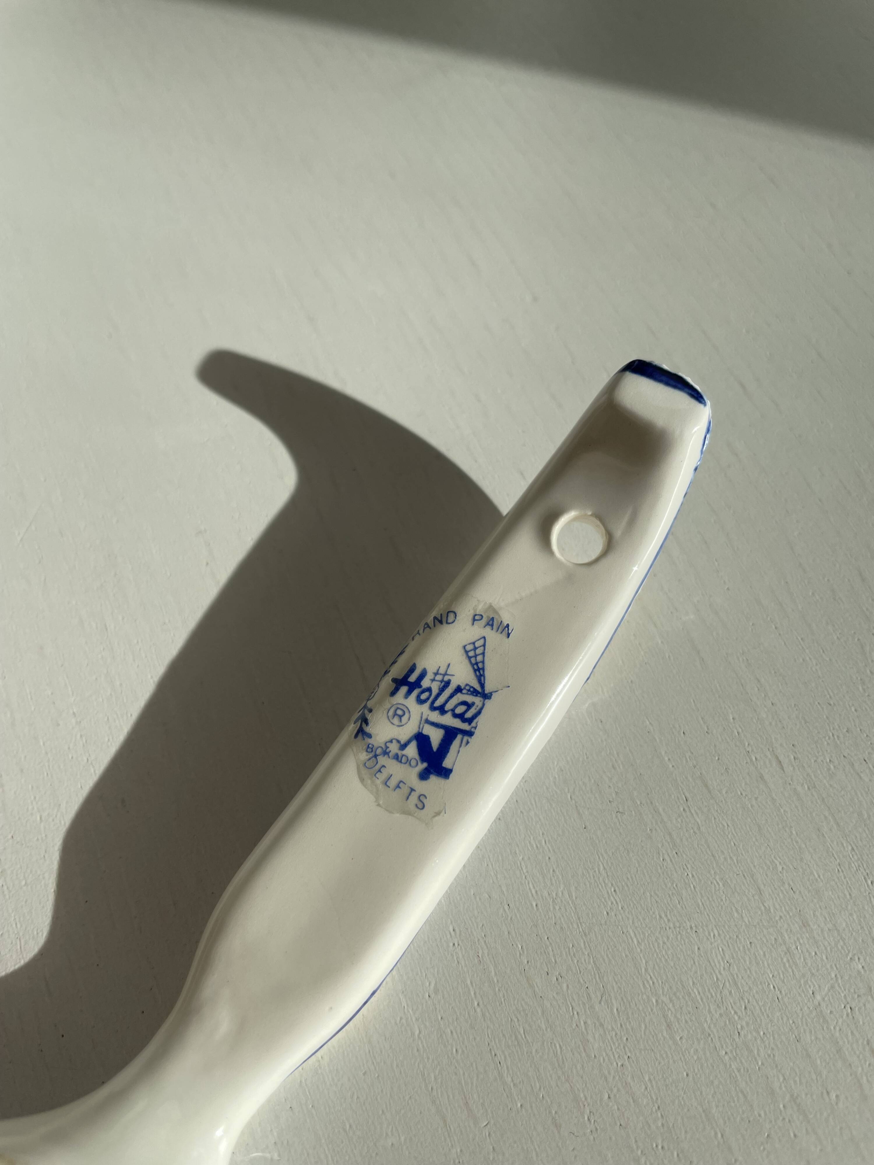 Pelle à tarte peinte à la main de Delft vintage