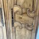Armoire de style Louis XV en noyer massif XVIII siècle