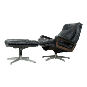 Fauteuil et ottoman, André vandenbrouck