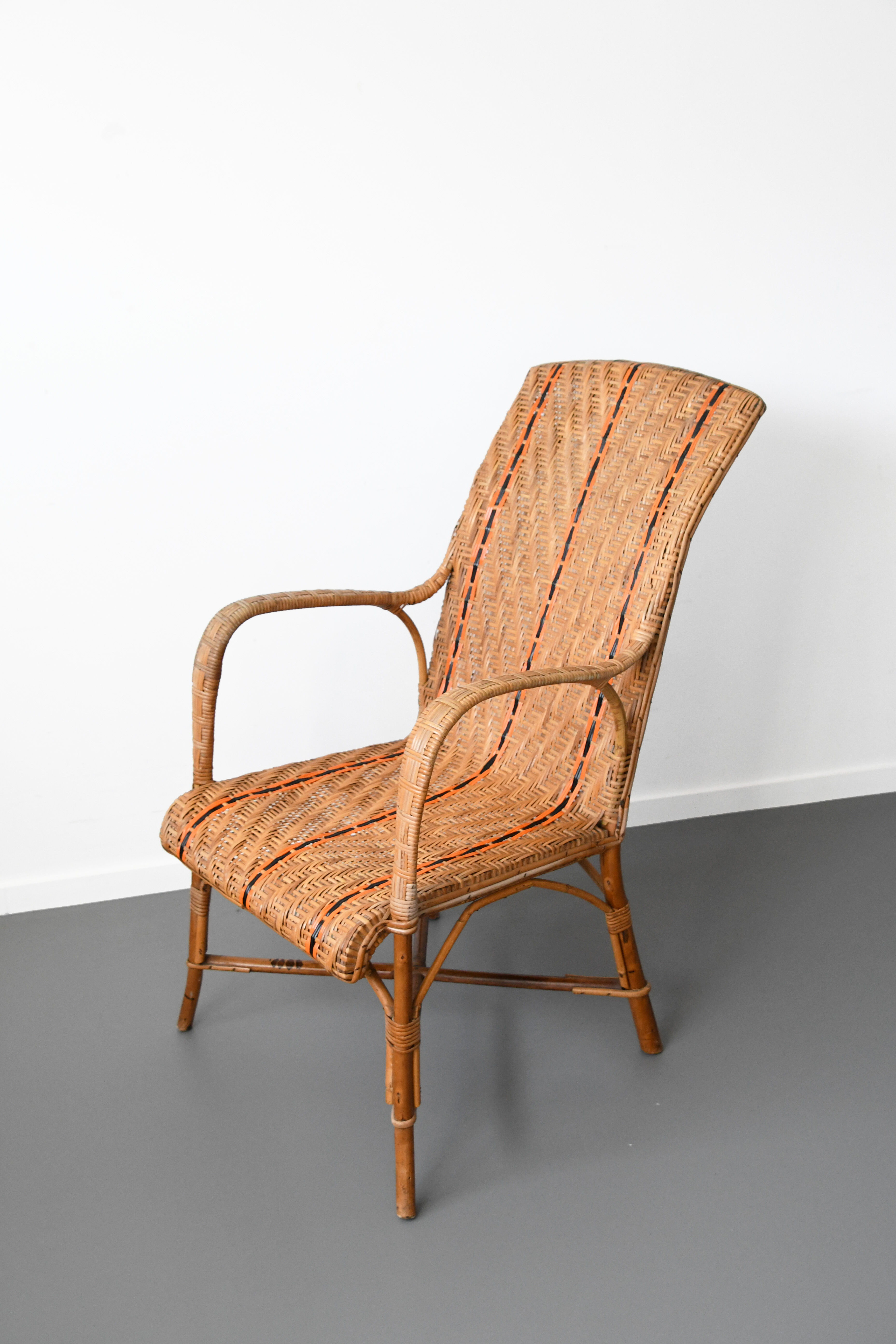 Vintage wicker/rattan armchair
