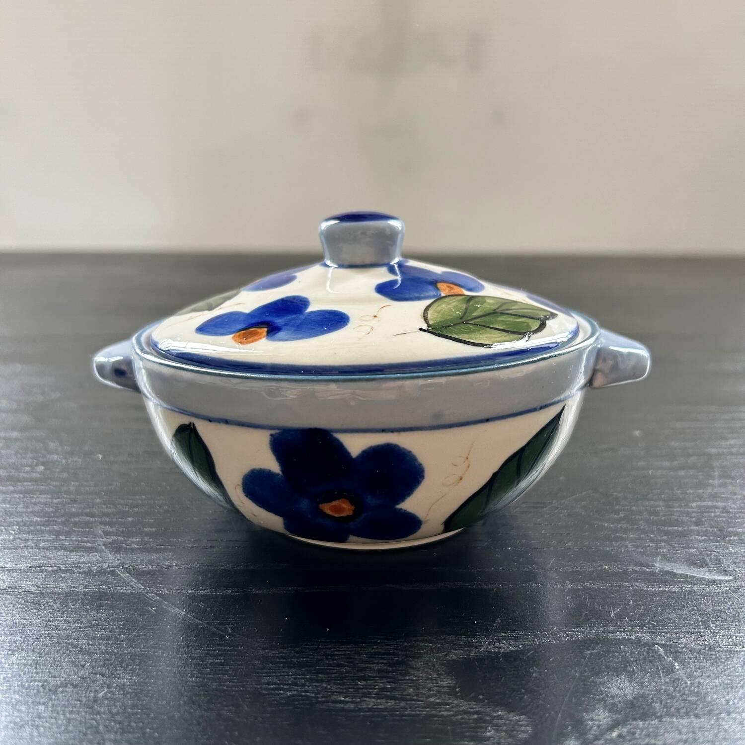 Porcelain candy dish with floral decoration