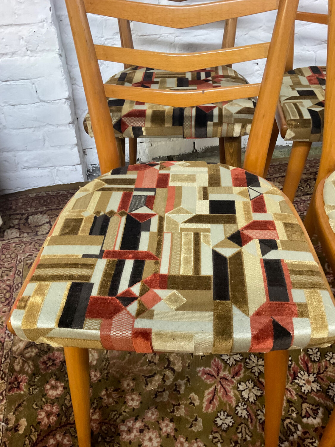 Series of 4 Scandinavian chairs from the 50s and 60s