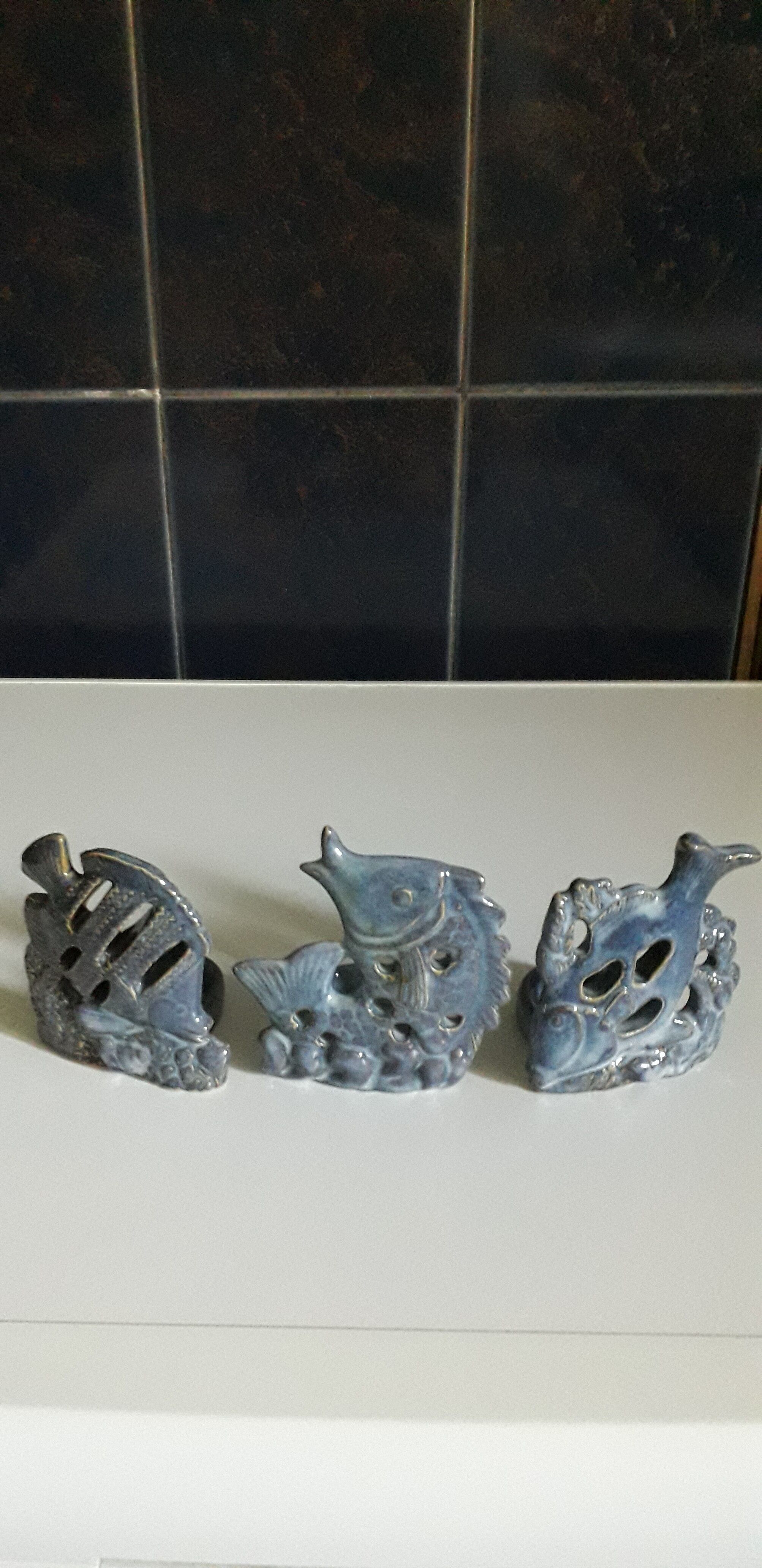 Set of 3 candle holders in glazed ceramic gray blue, shape "fish".