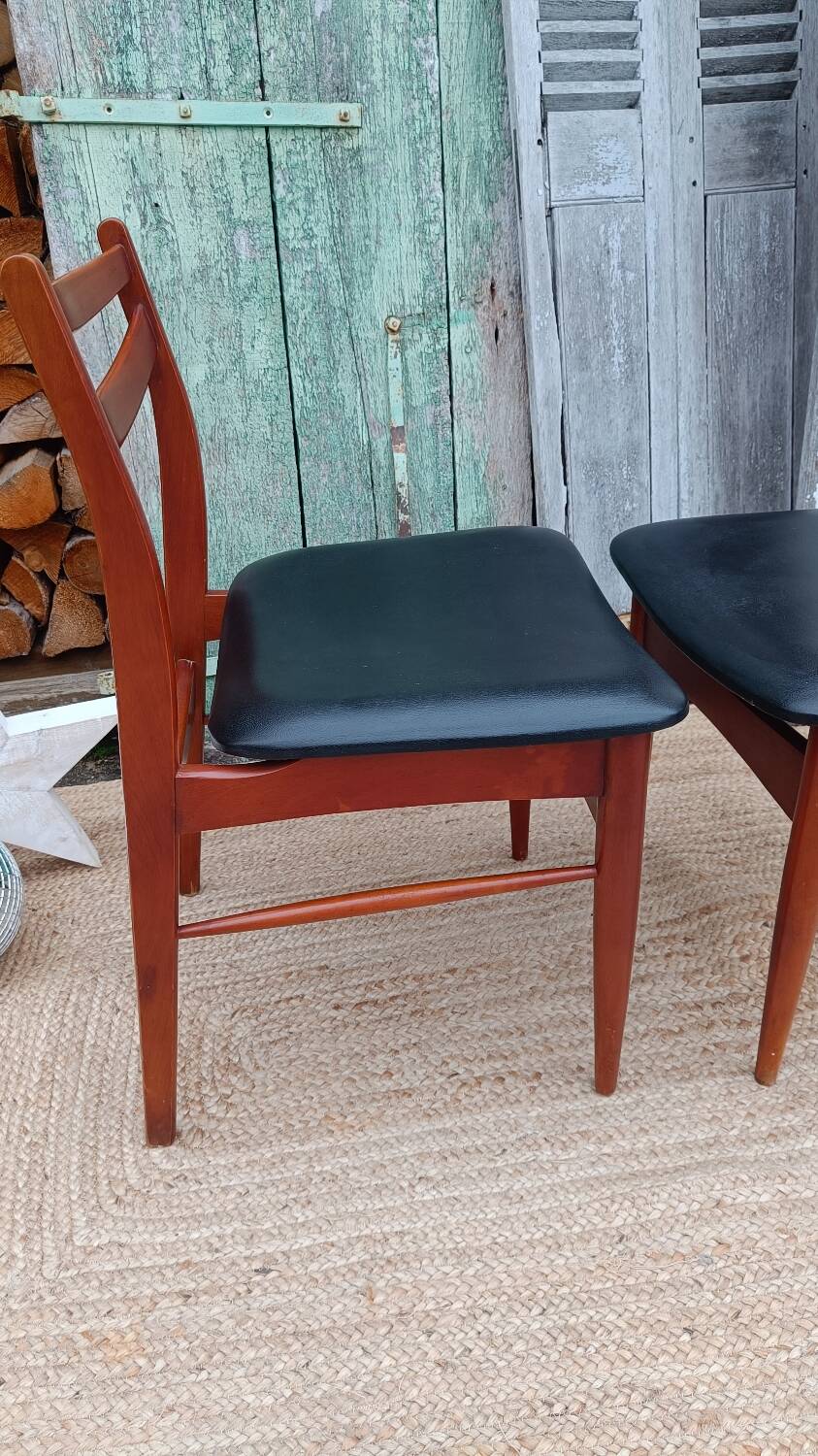 Scandinavian chairs, compass foot, skai