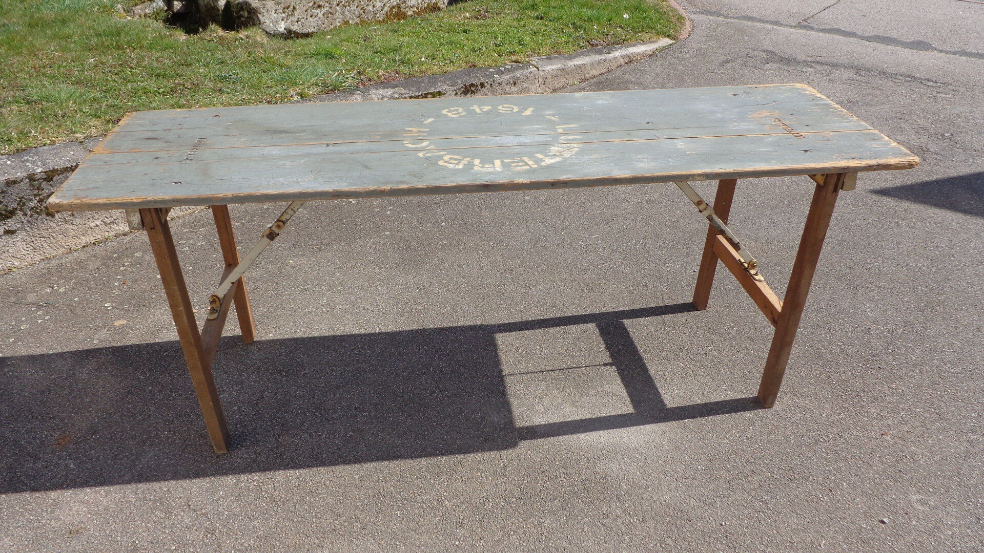 Lutterbach beer brewery table