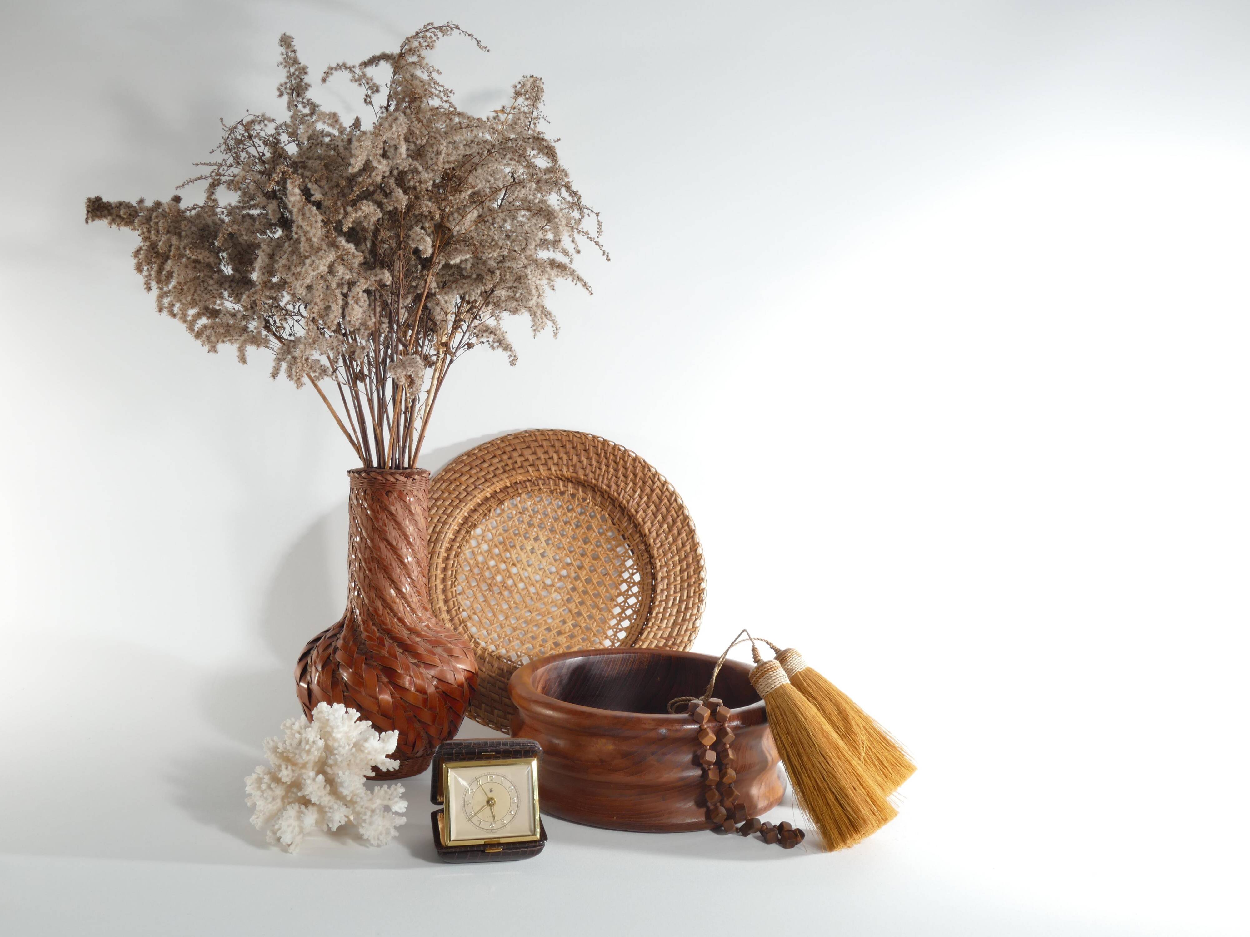 Early 20th Century Taisho/Showa Period Japanese Woven Bamboo Ikebana Vase