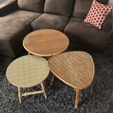 Tripod rattan tablet