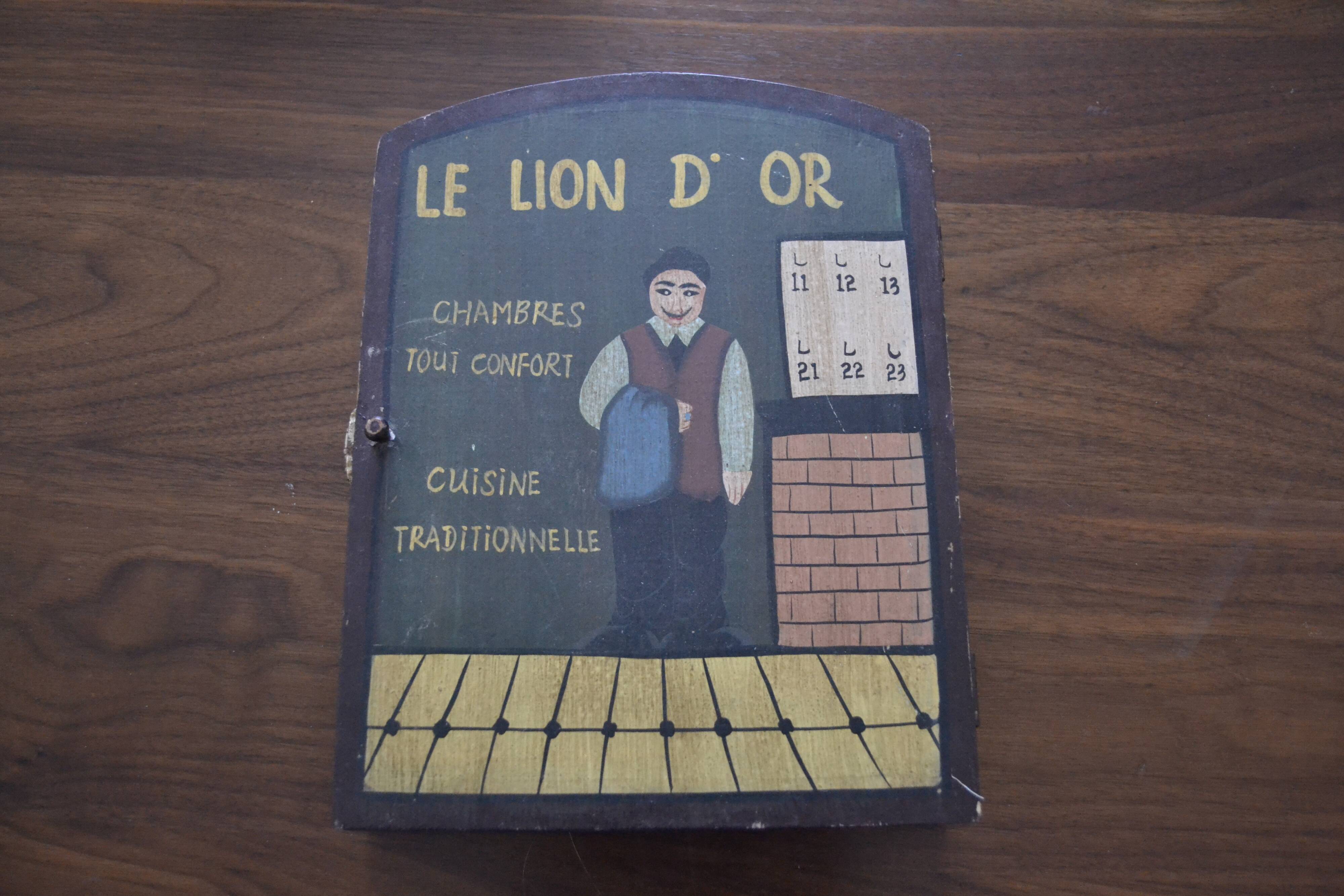 Boite à clés en bois peint