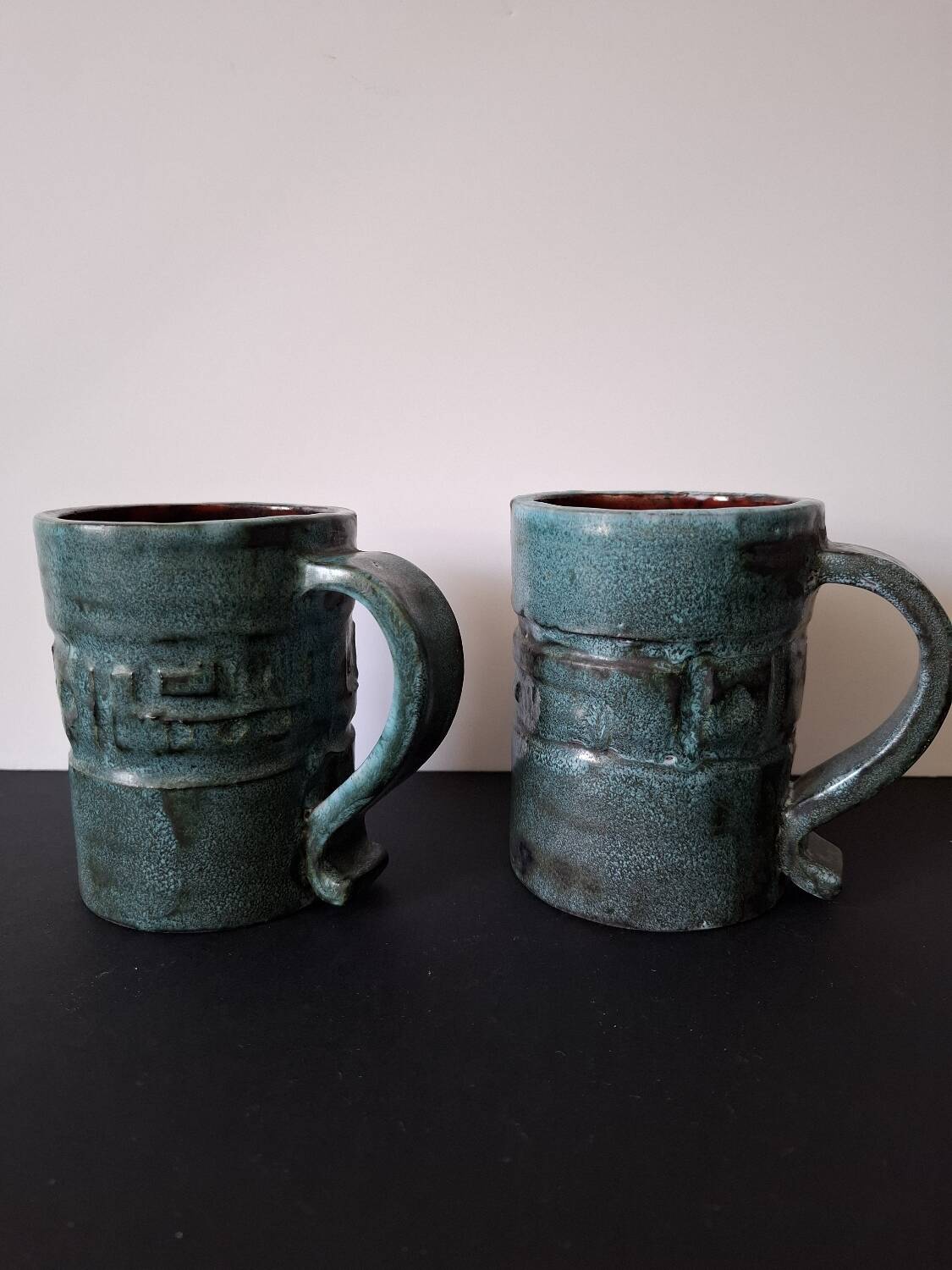 A pair of modernist mugs by L.Y Bonnet.