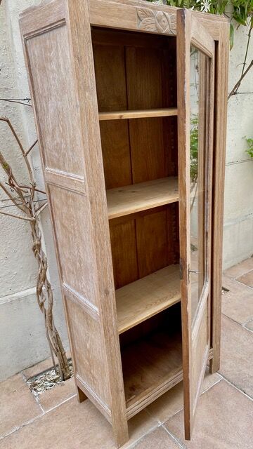 Bibliothèque en bois cérusé