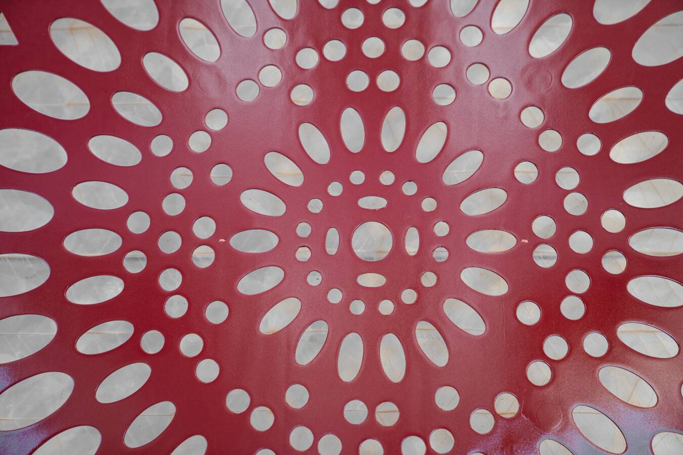 Square wall lamp in red wood and rice paper, prod. Steelline 1980