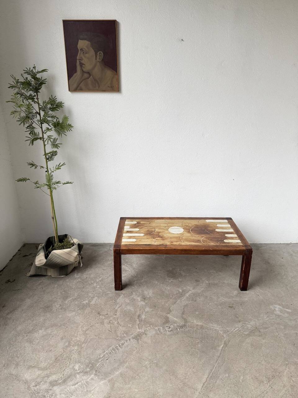 Dyem ceramic coffee table