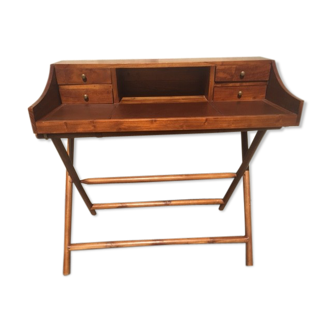 Small desk