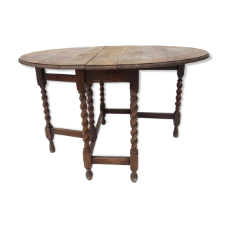 Table get leg in waxed oak.