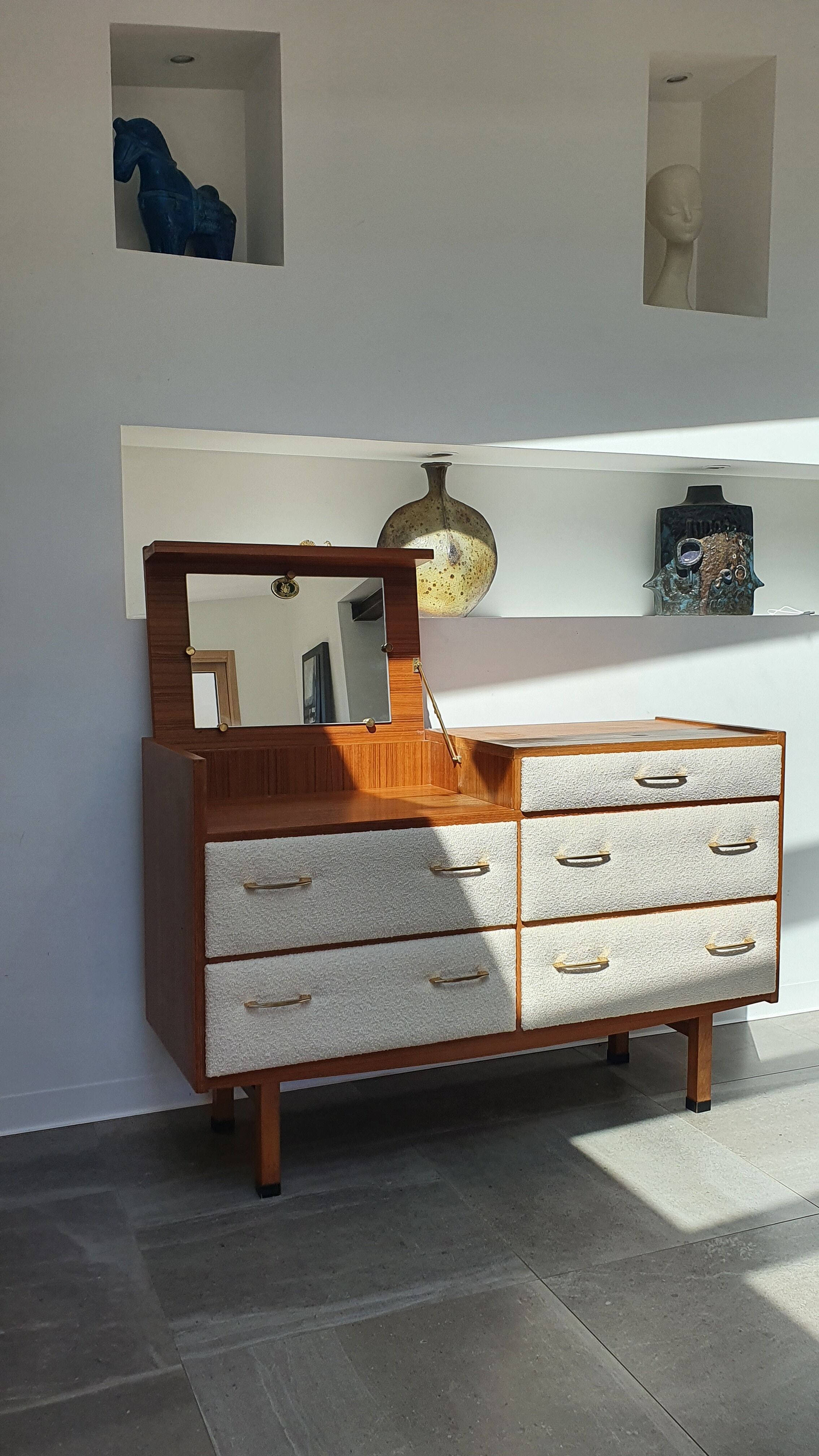 Dresser by Regy