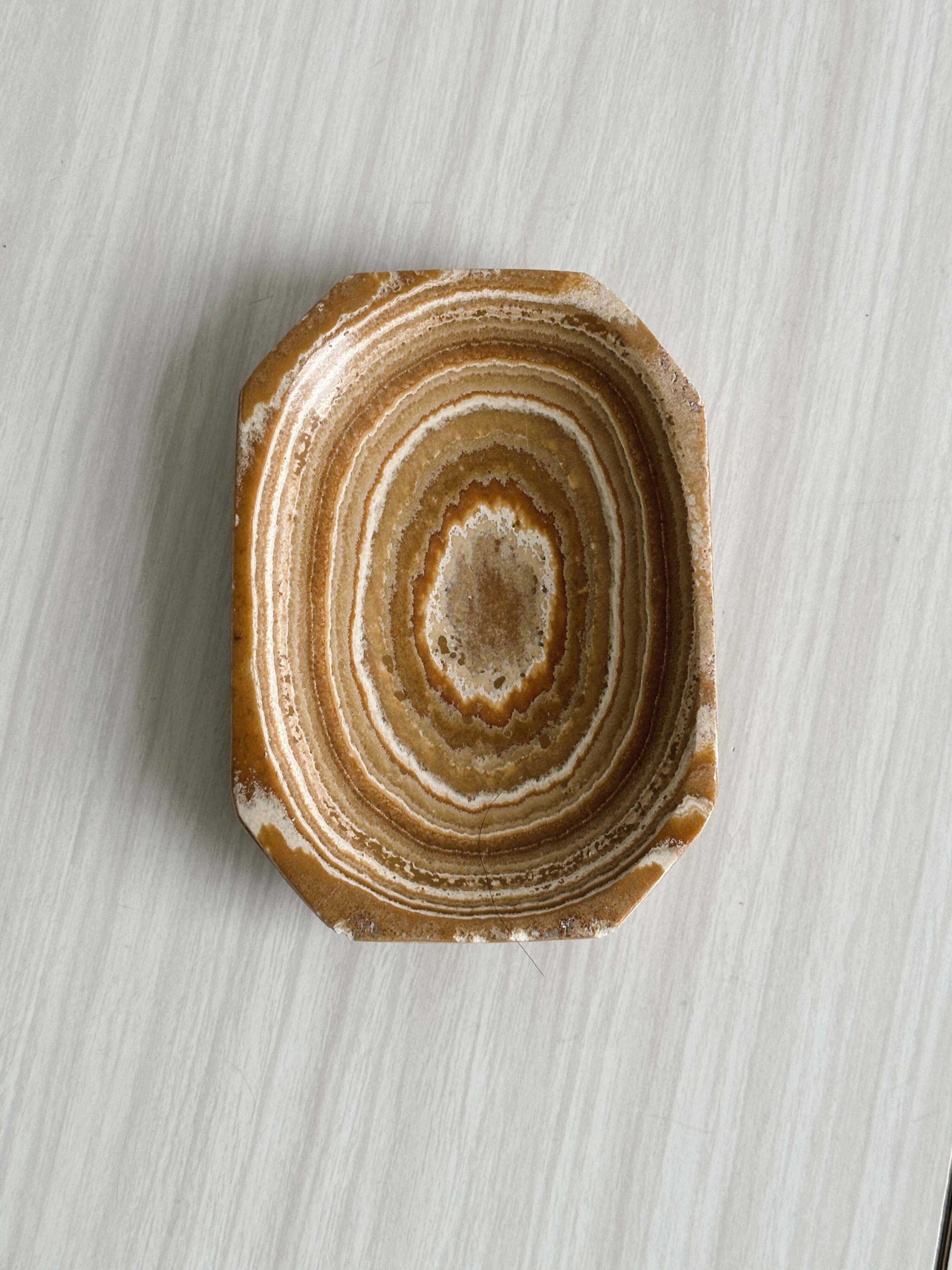 Empty pocket bowl, soap dish in marbled stone effect