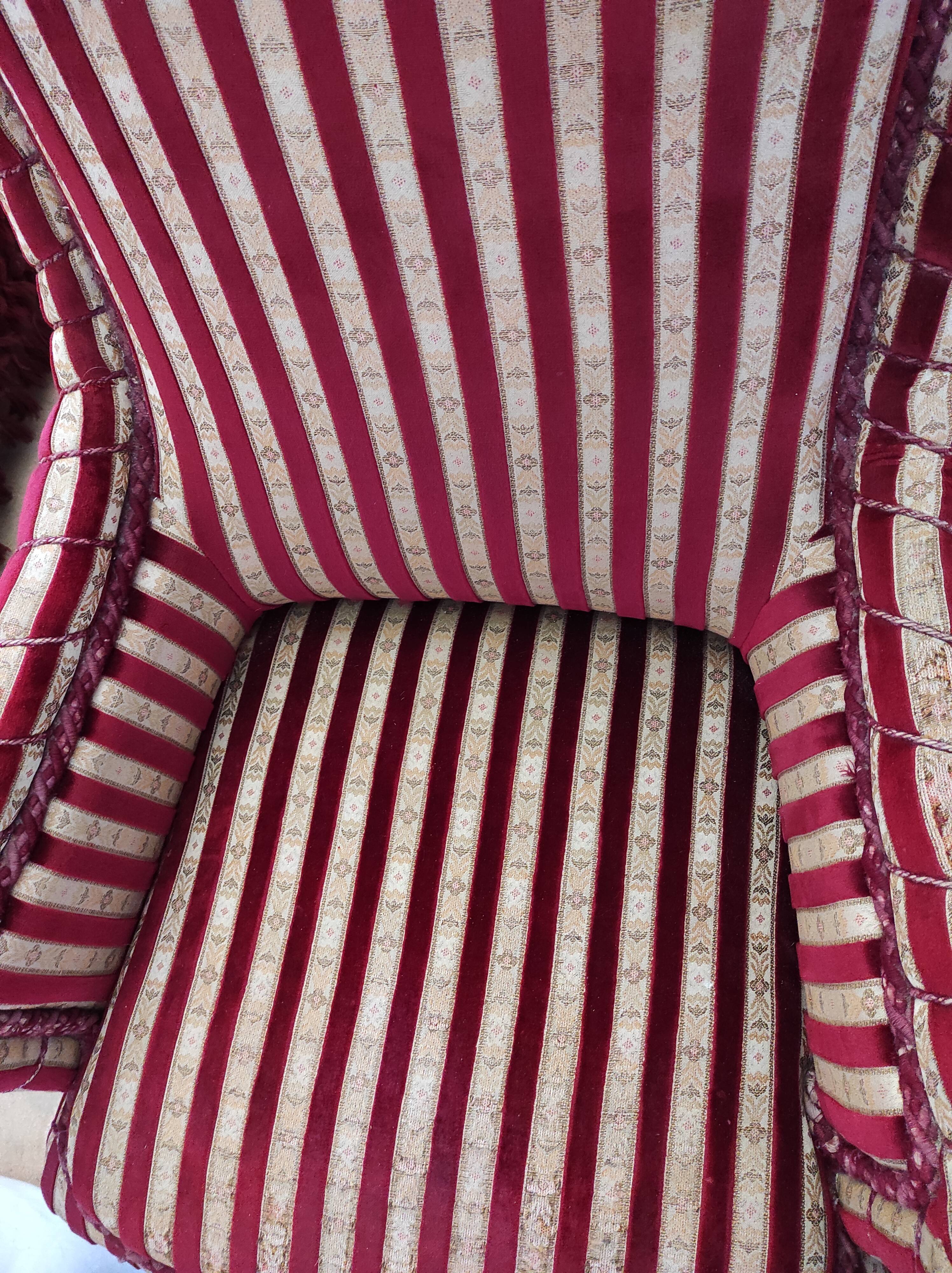 Salon Napoléon III in Jacquard-patterned velvet and trimnests