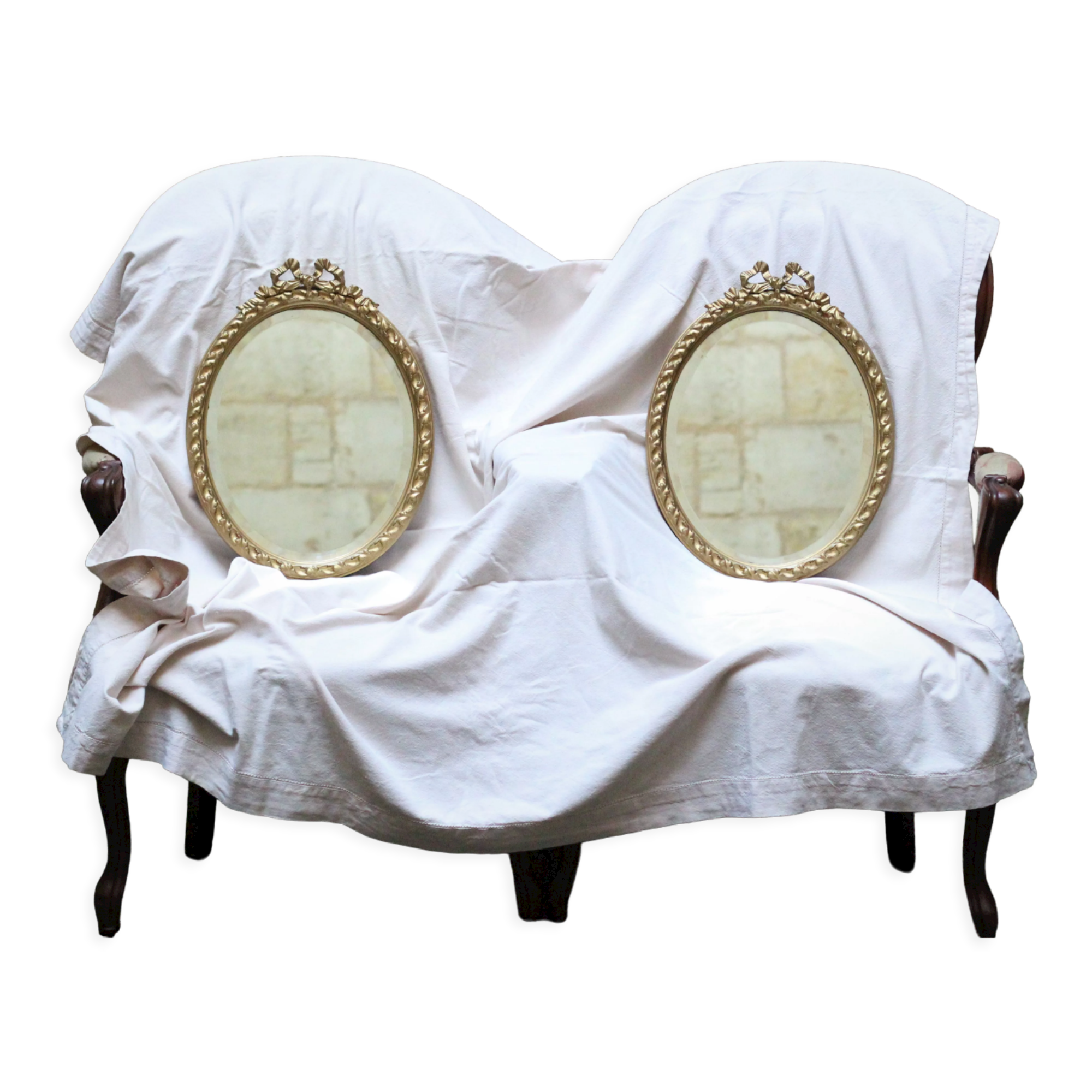 Paire de miroirs ovales anciens , bois doré, style Louis XVI, 45x35 cm
