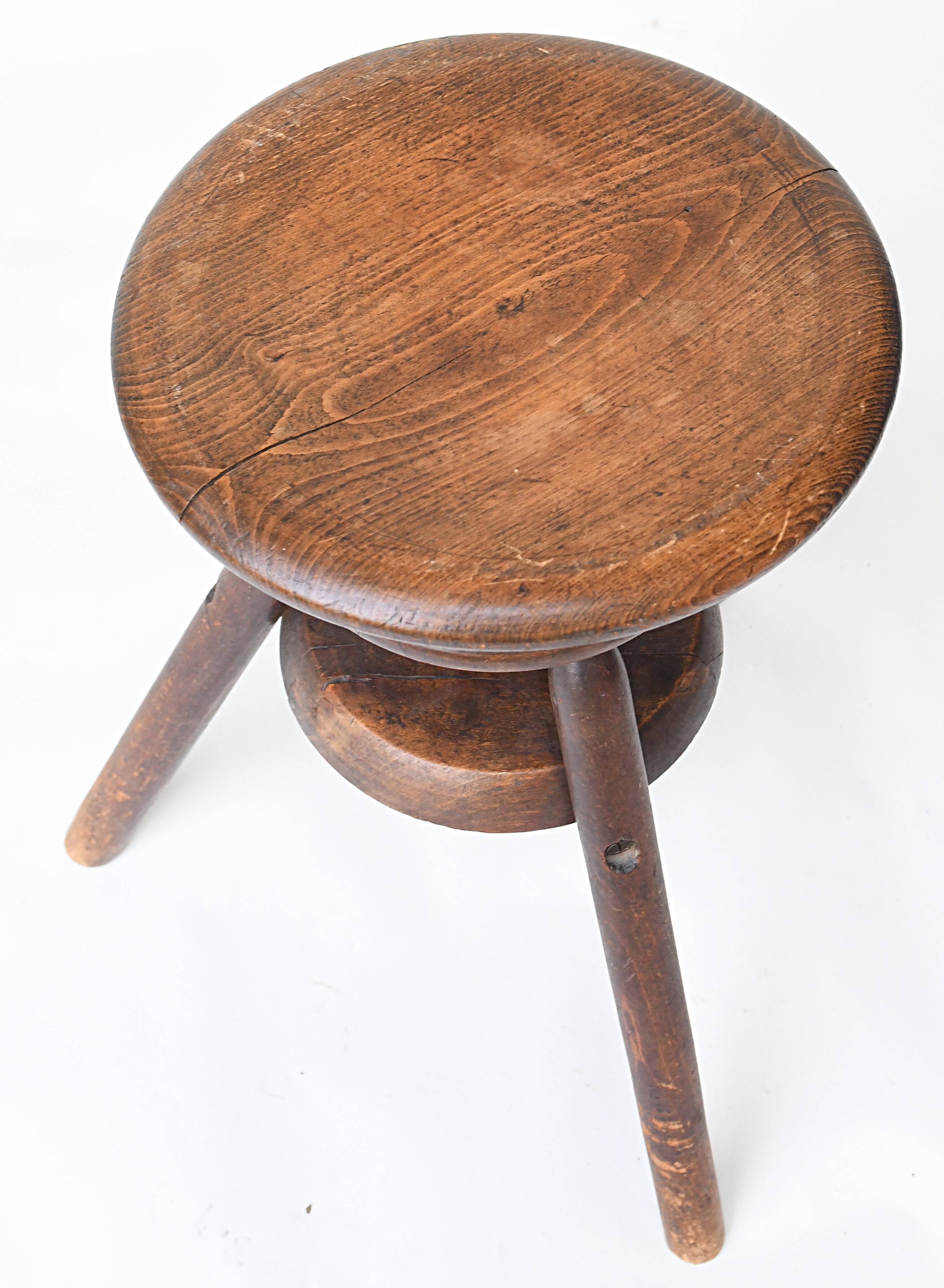 Screw architect's stool